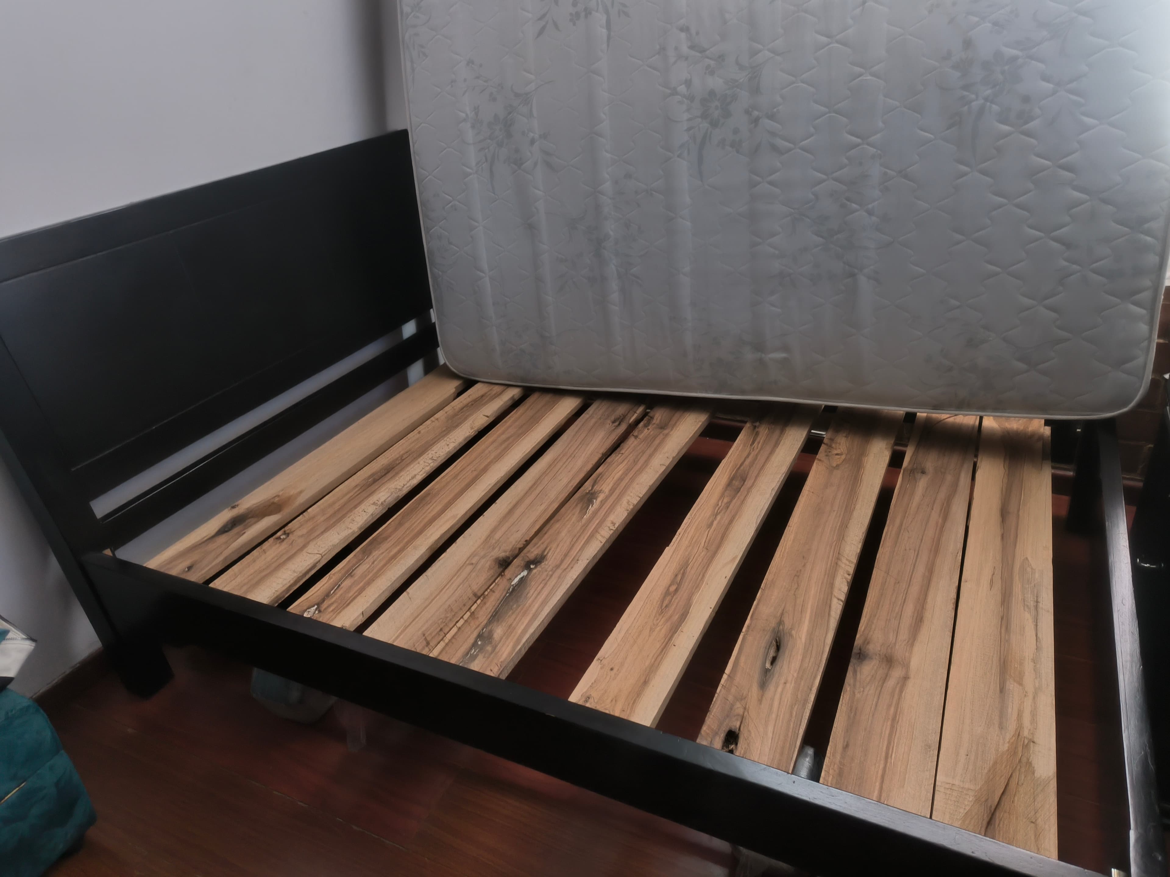 imagen de producto Cama doble con colchón Ortopédico
