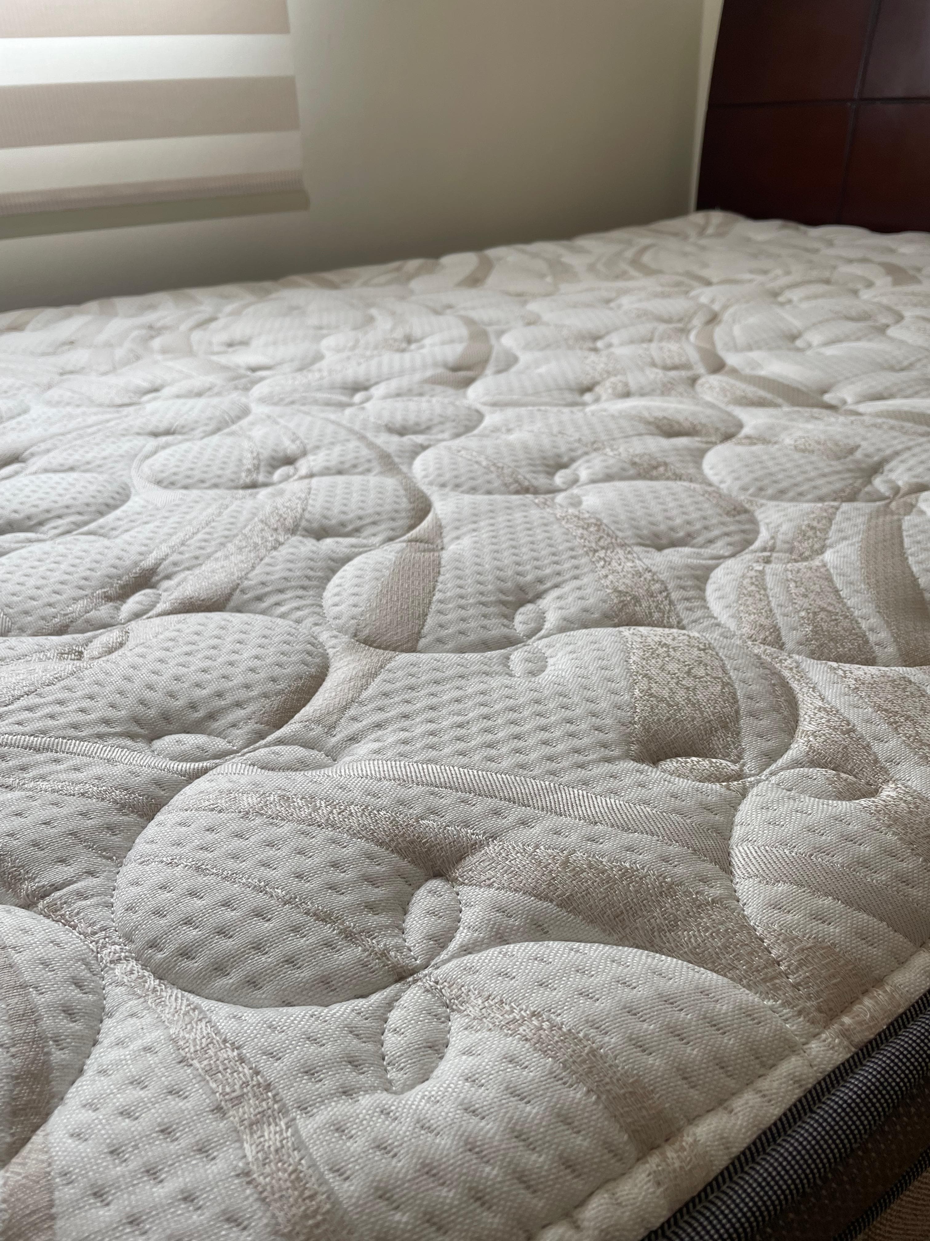 imagen de producto Cama con colchón marca el dorado