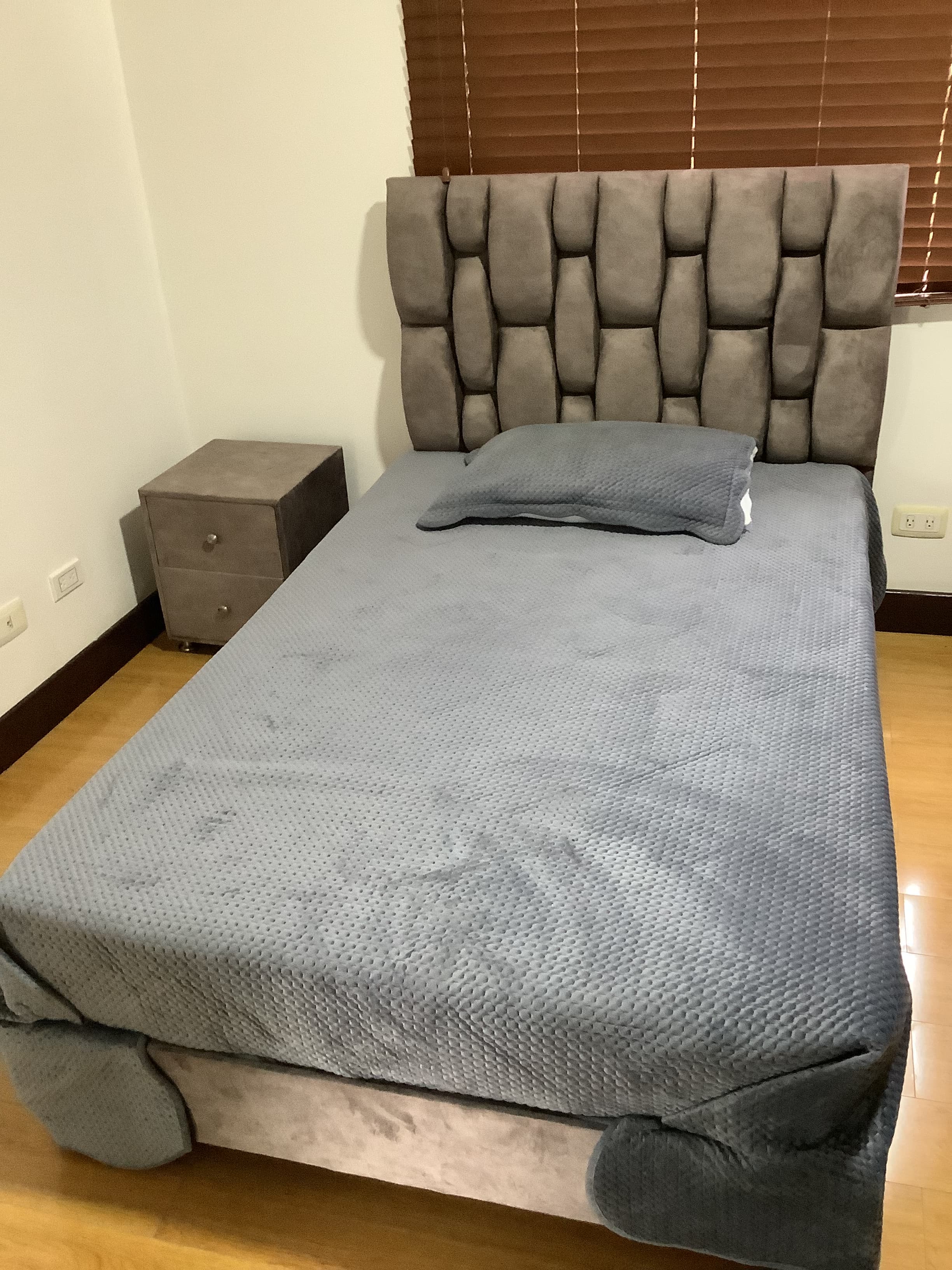 imagen de producto Cama con colchón