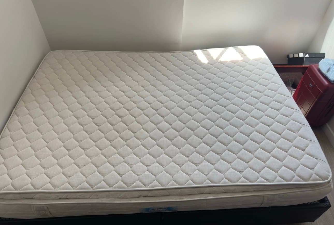 imagen de producto Cama con colchón