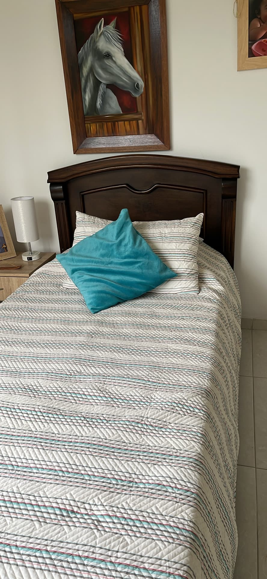 imagen de producto Cama con colchón
