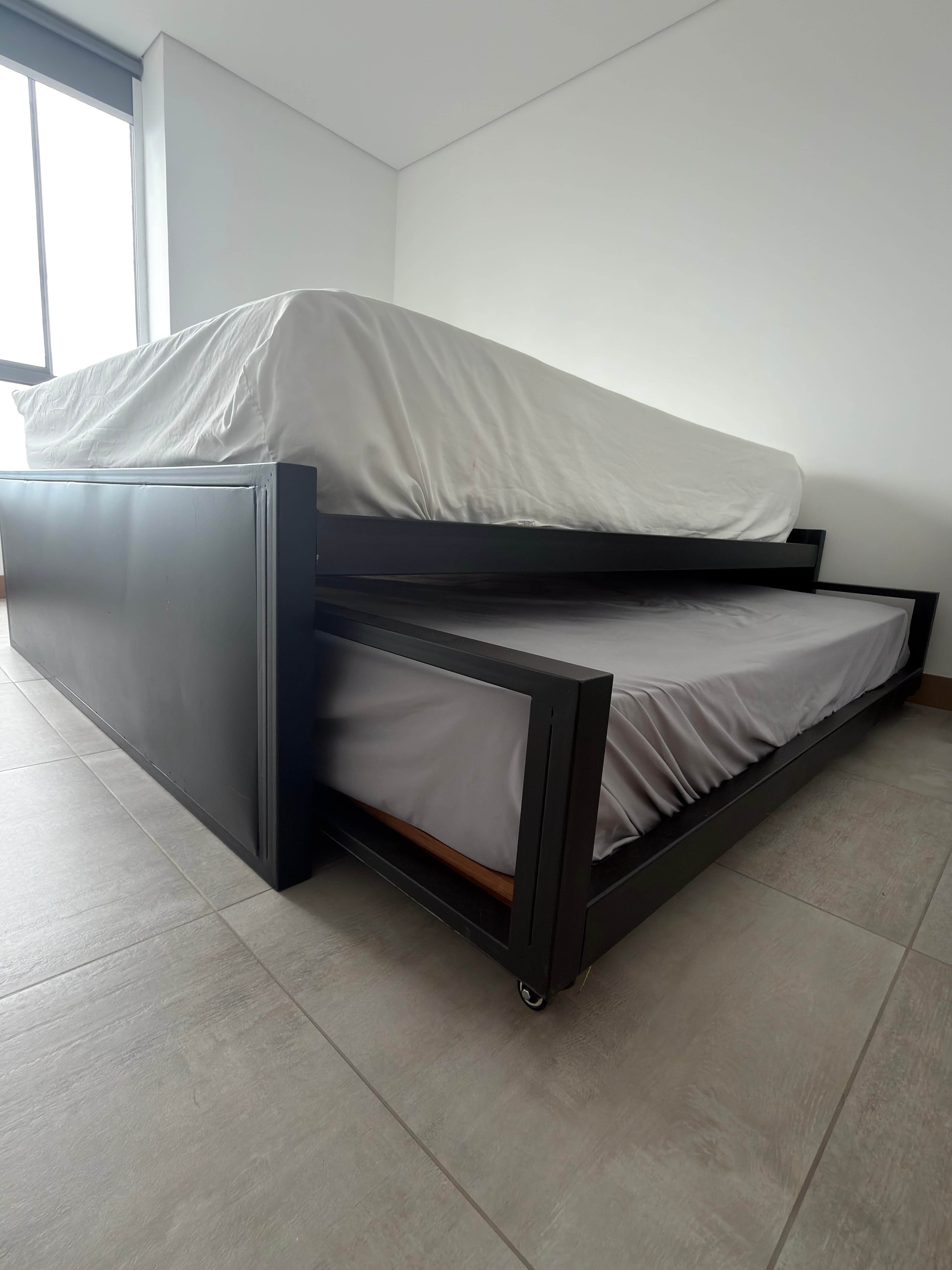 imagen de producto Cama con colchón