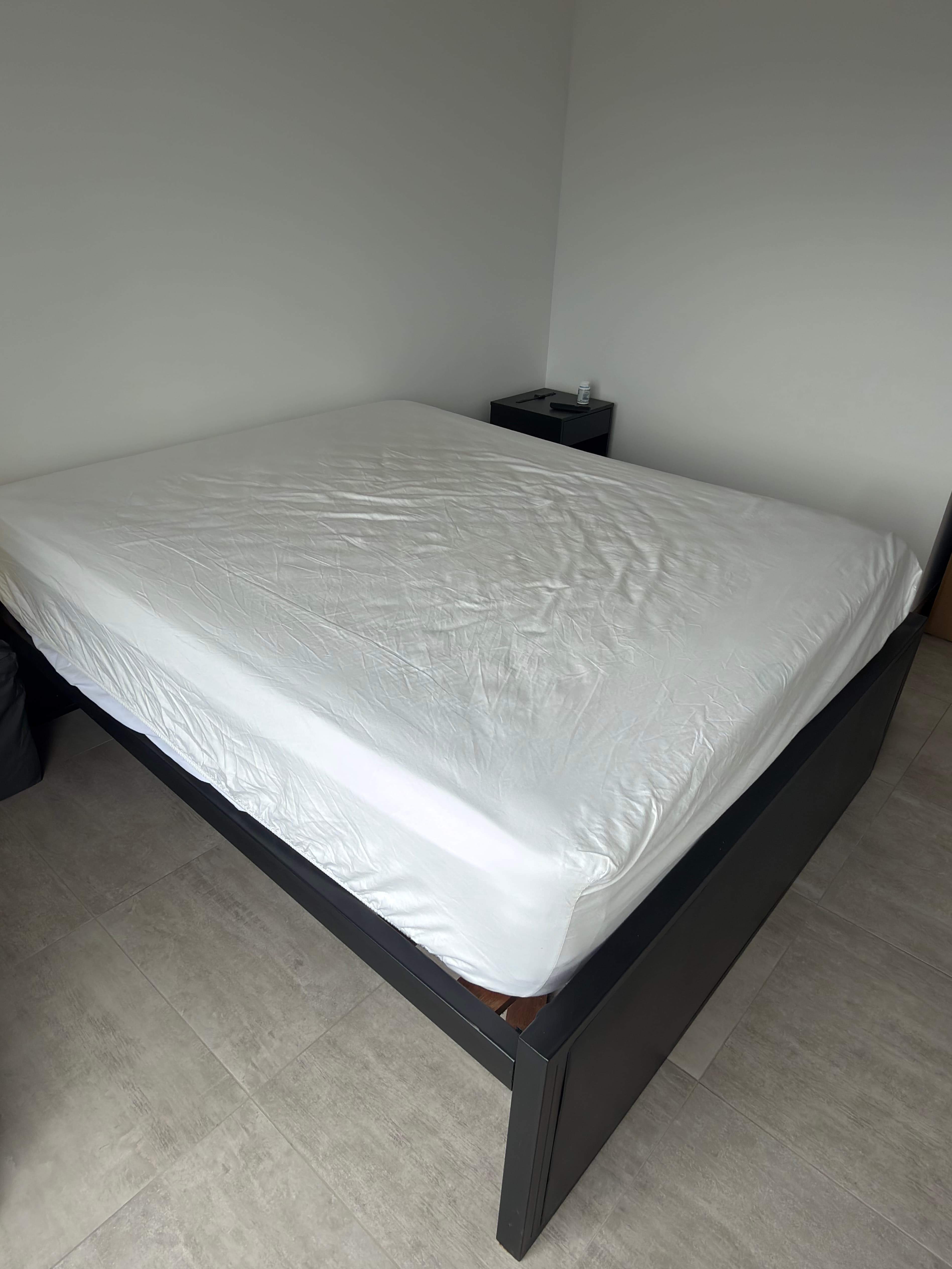 imagen de producto Cama con colchón