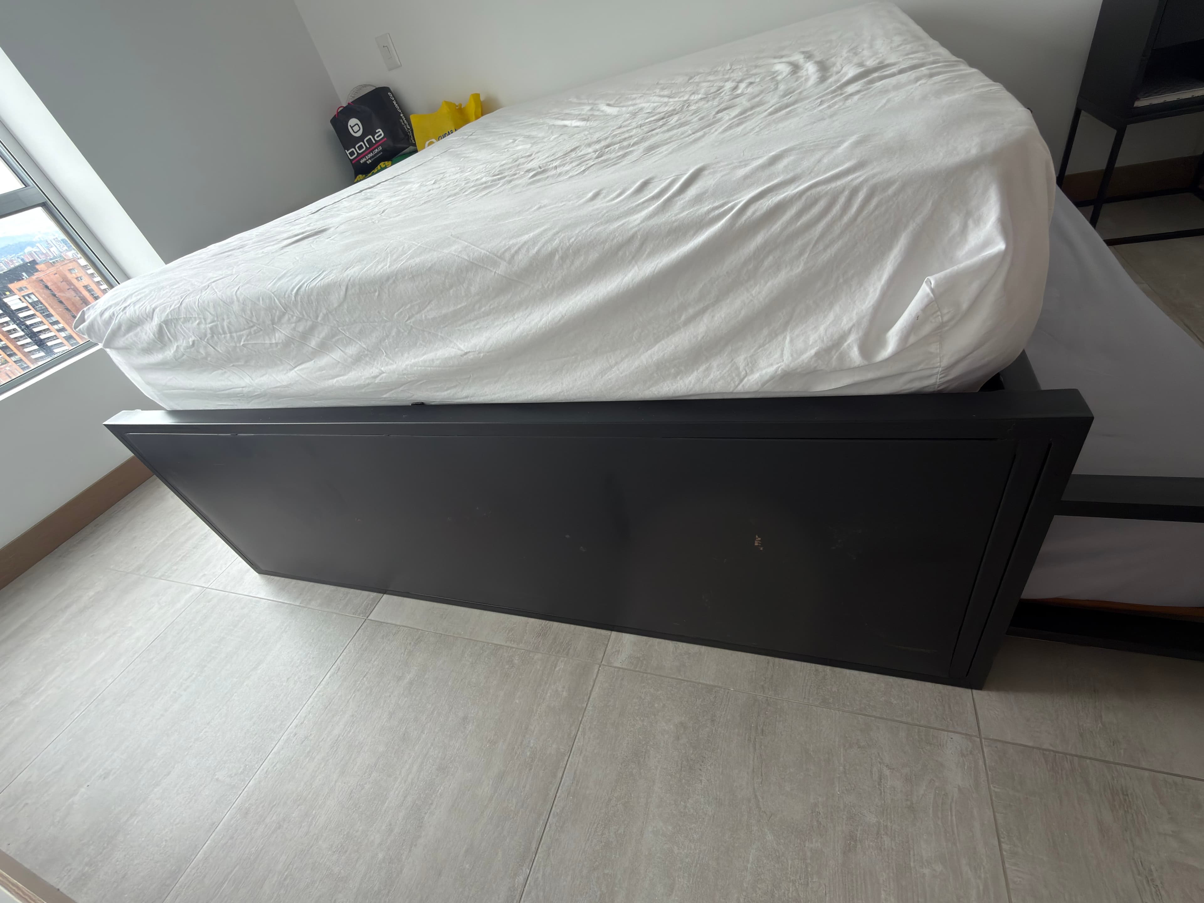 imagen de producto Cama con colchón