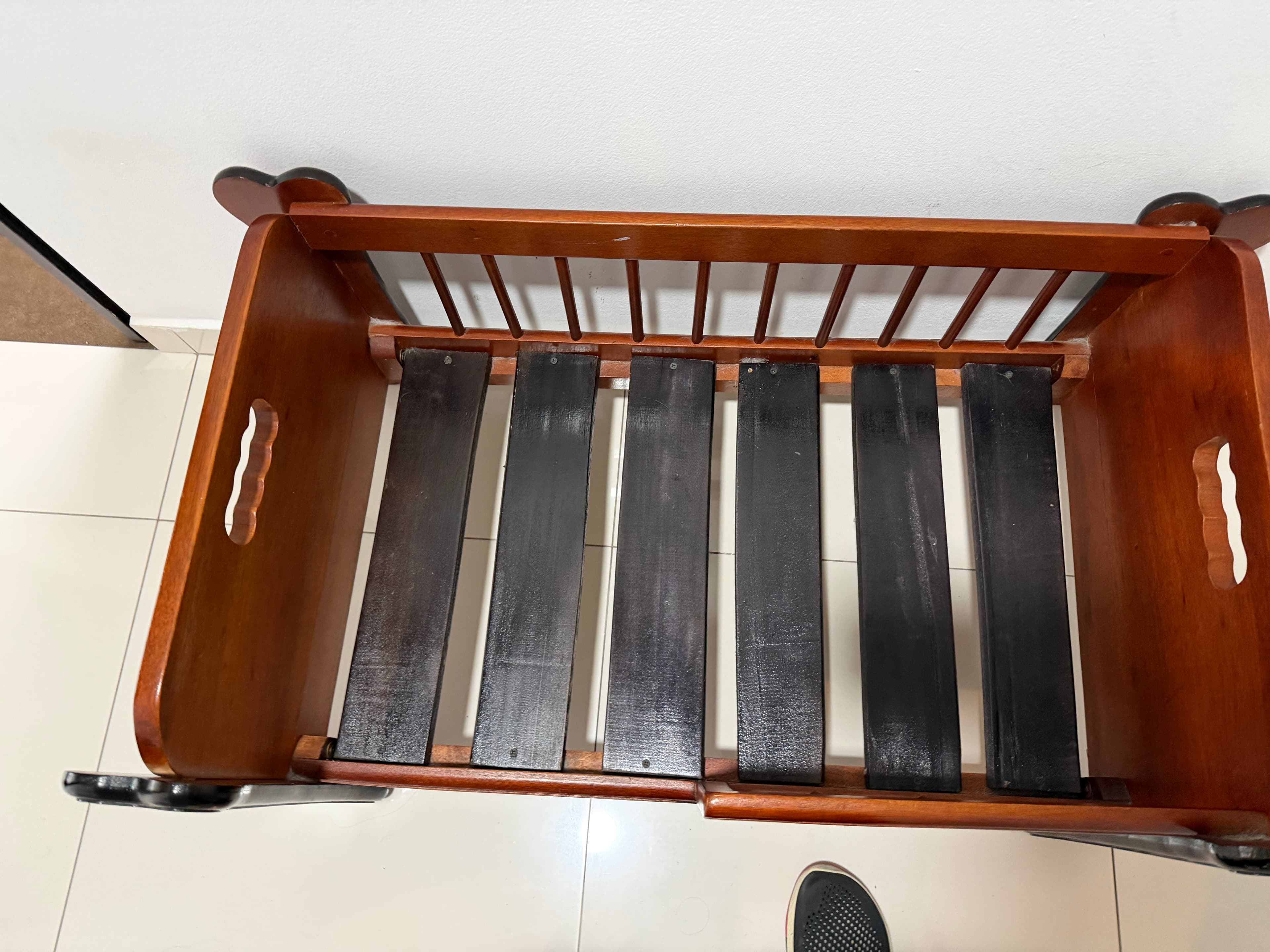 imagen de producto Cama con confortable colchón Para mascota en cedro