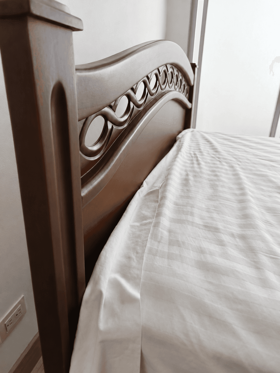 imagen de producto Juego de cama doble en madera