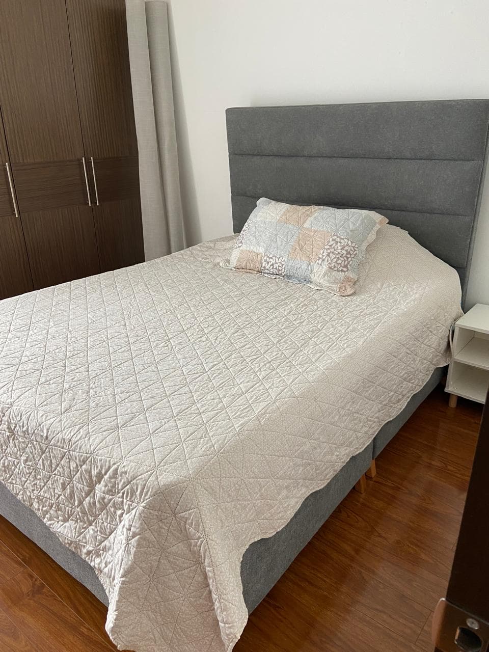 imagen de producto Cama con colchón