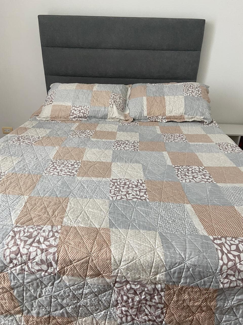 imagen de producto Cama con colchón