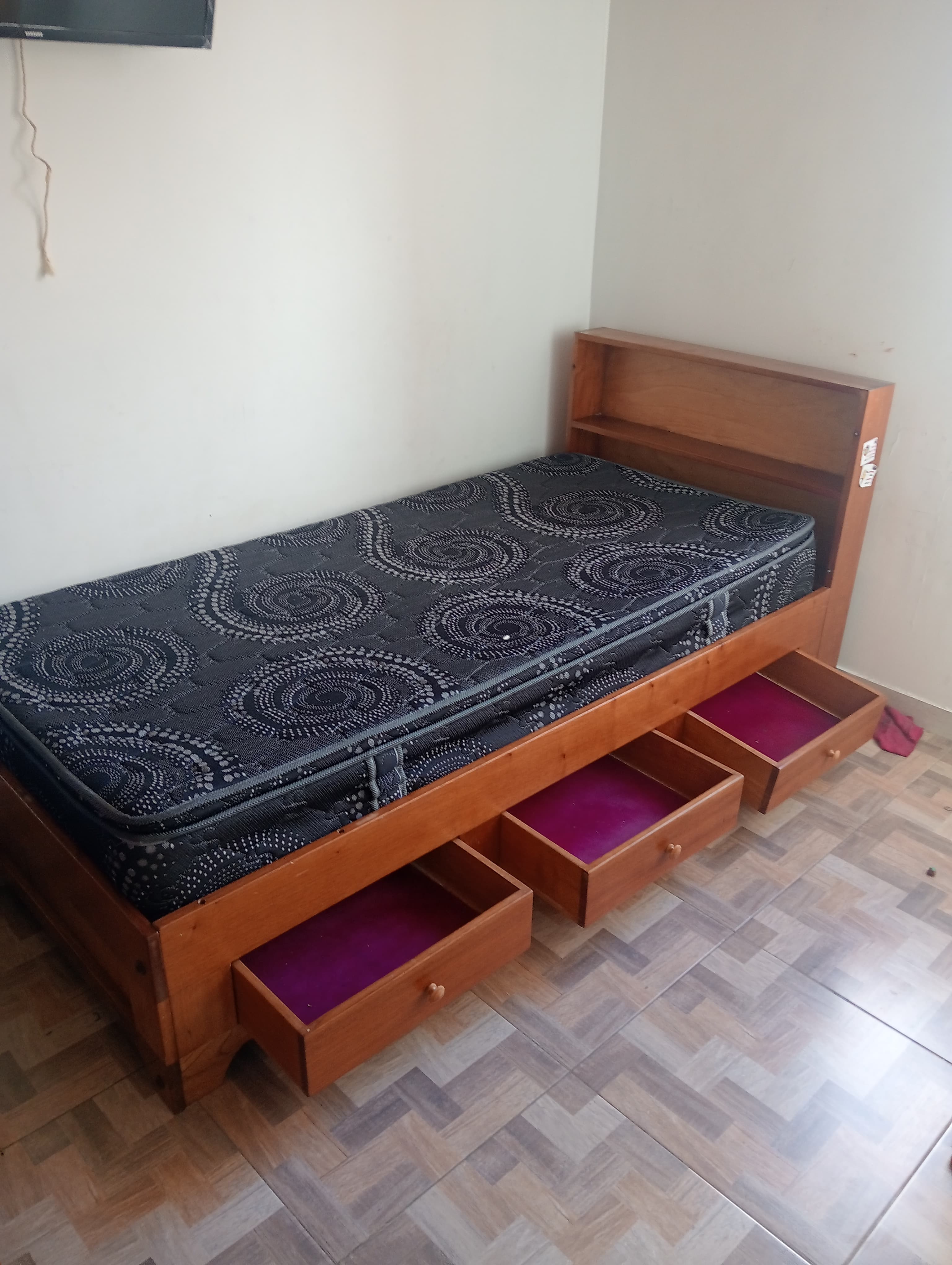 imagen de producto Cama con colchón