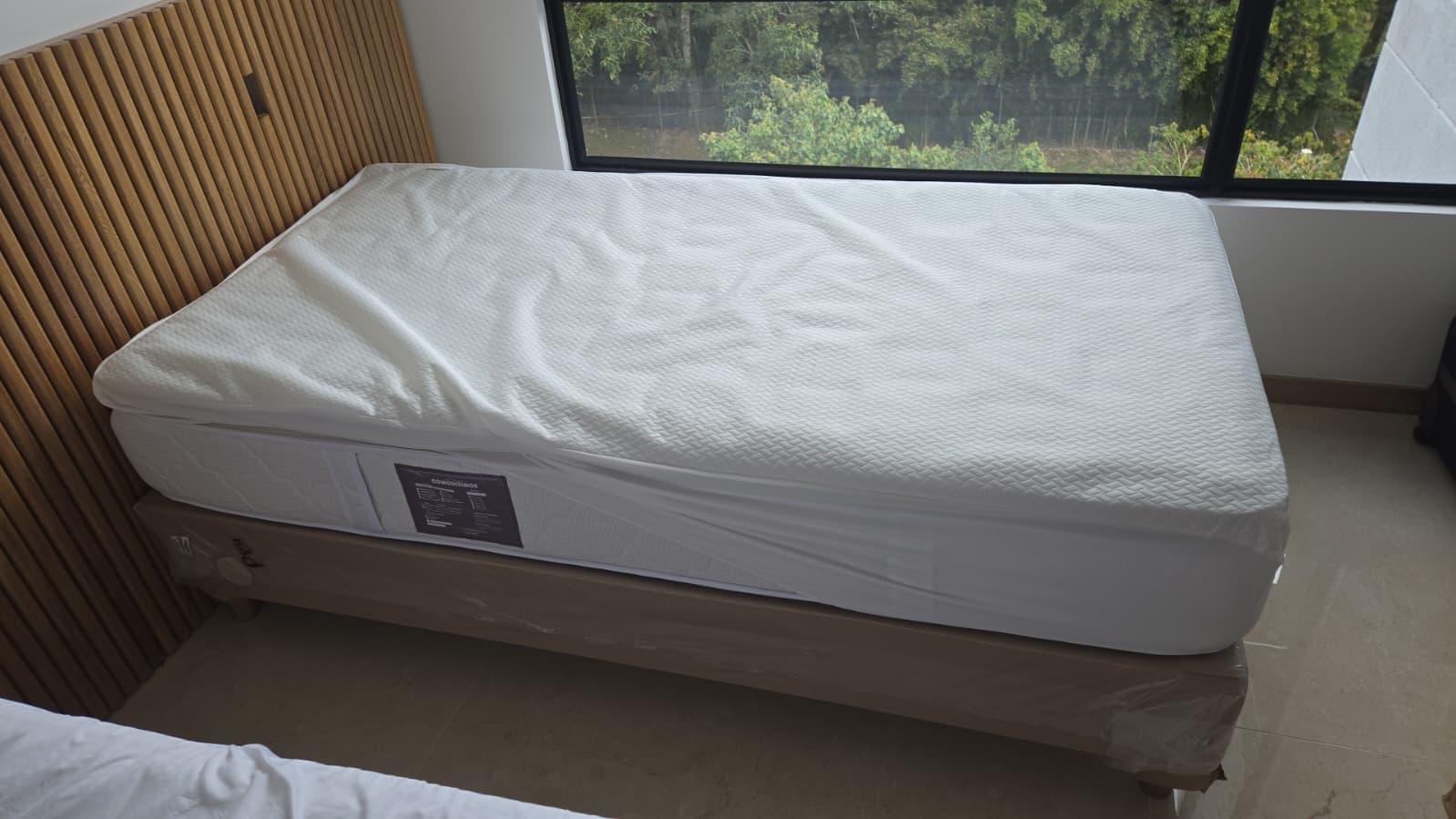 imagen de producto Cama con colchón