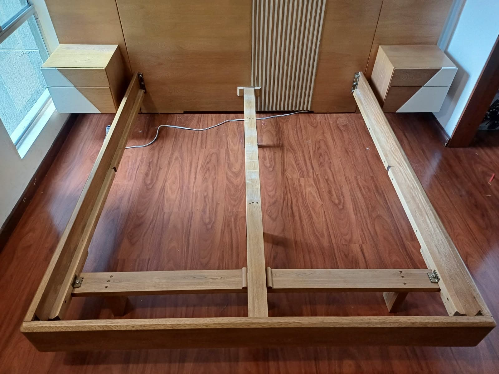 imagen de producto JUEGO DE ALCOBA MODERNO Y ELEGANTE + COLCHÓN