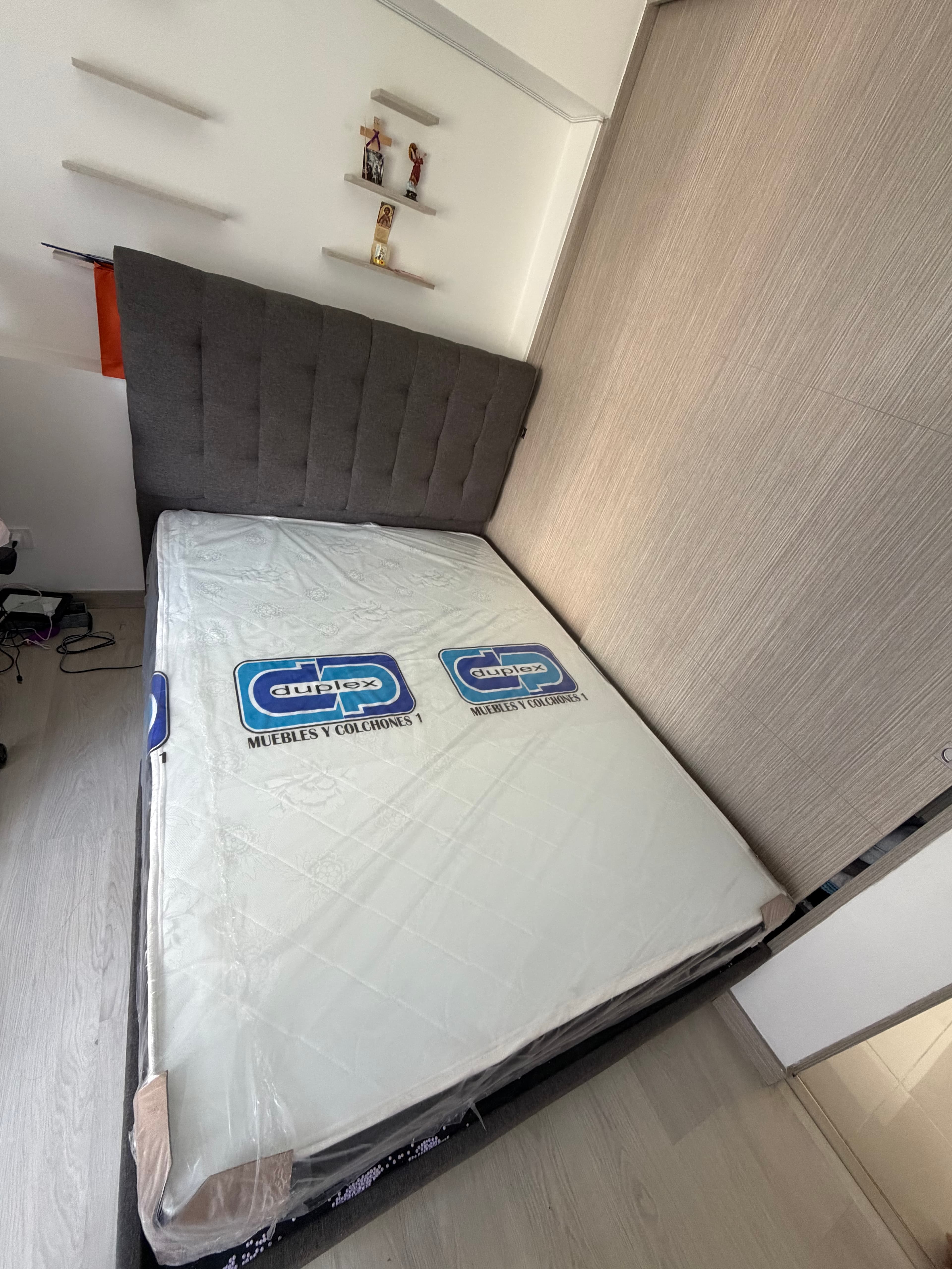 imagen de producto Cama con colchón