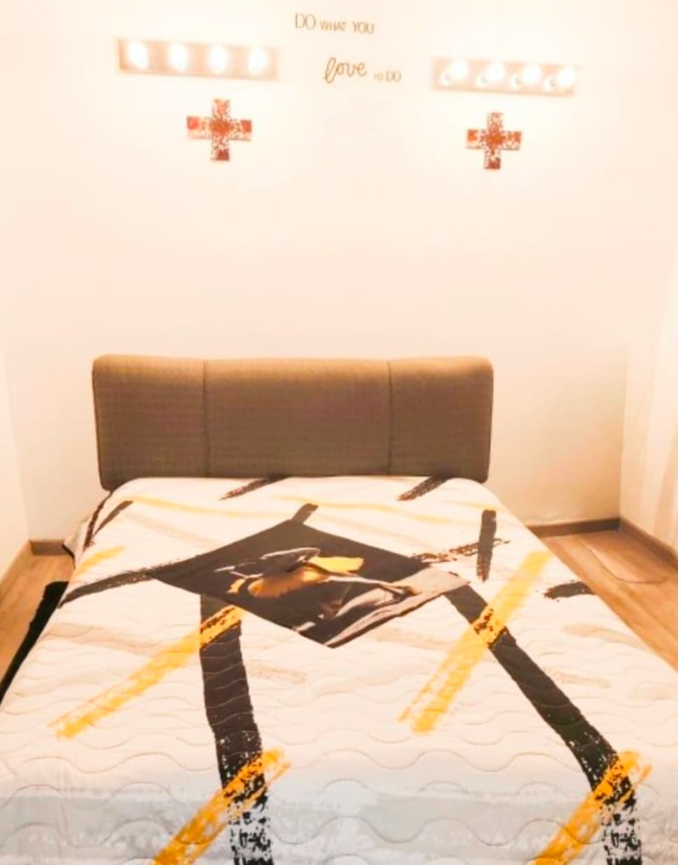 imagen de producto Cama con colchón