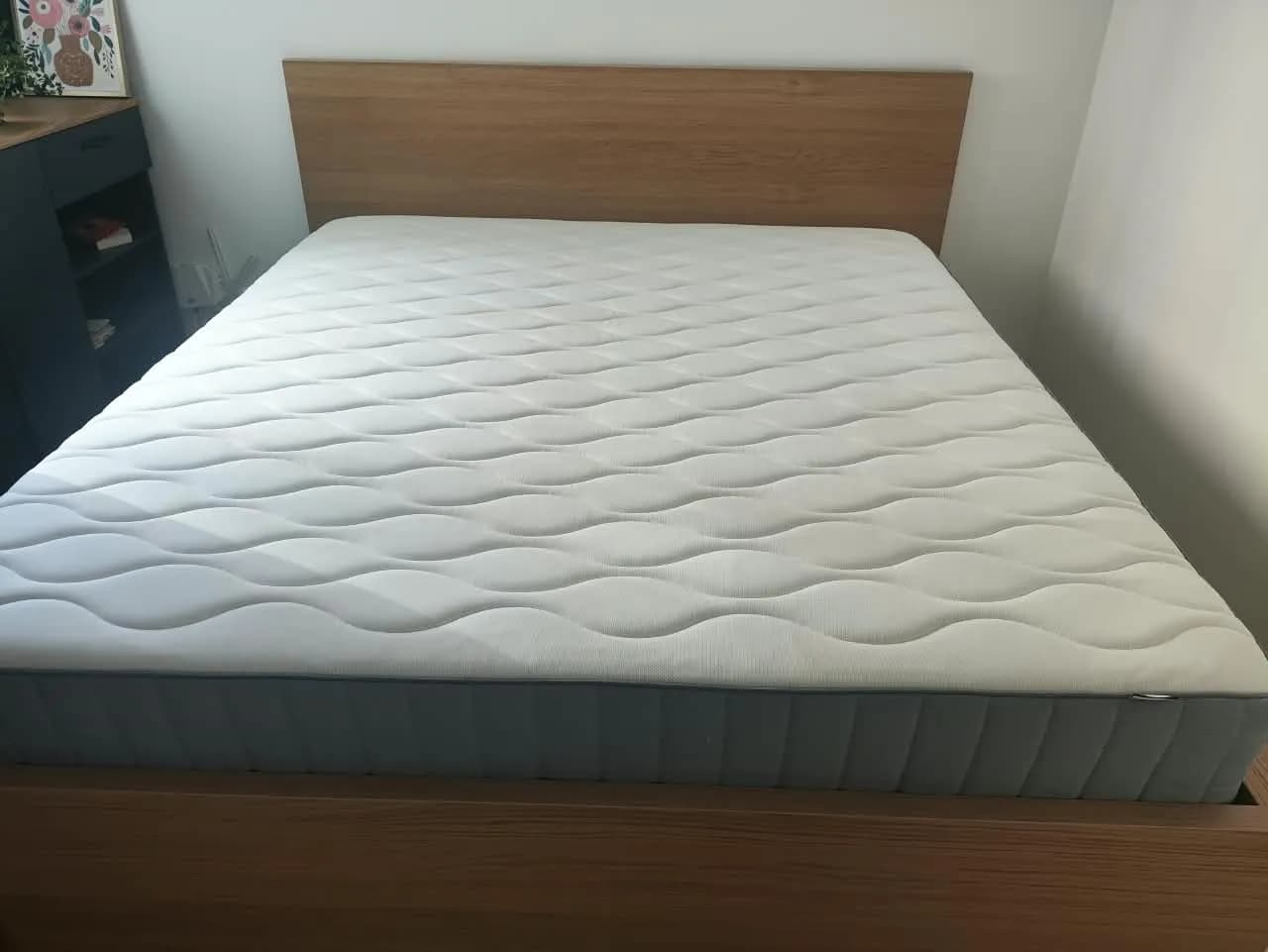 imagen de producto Cama y Colchón VÅGSTRANDA SEMI-KING