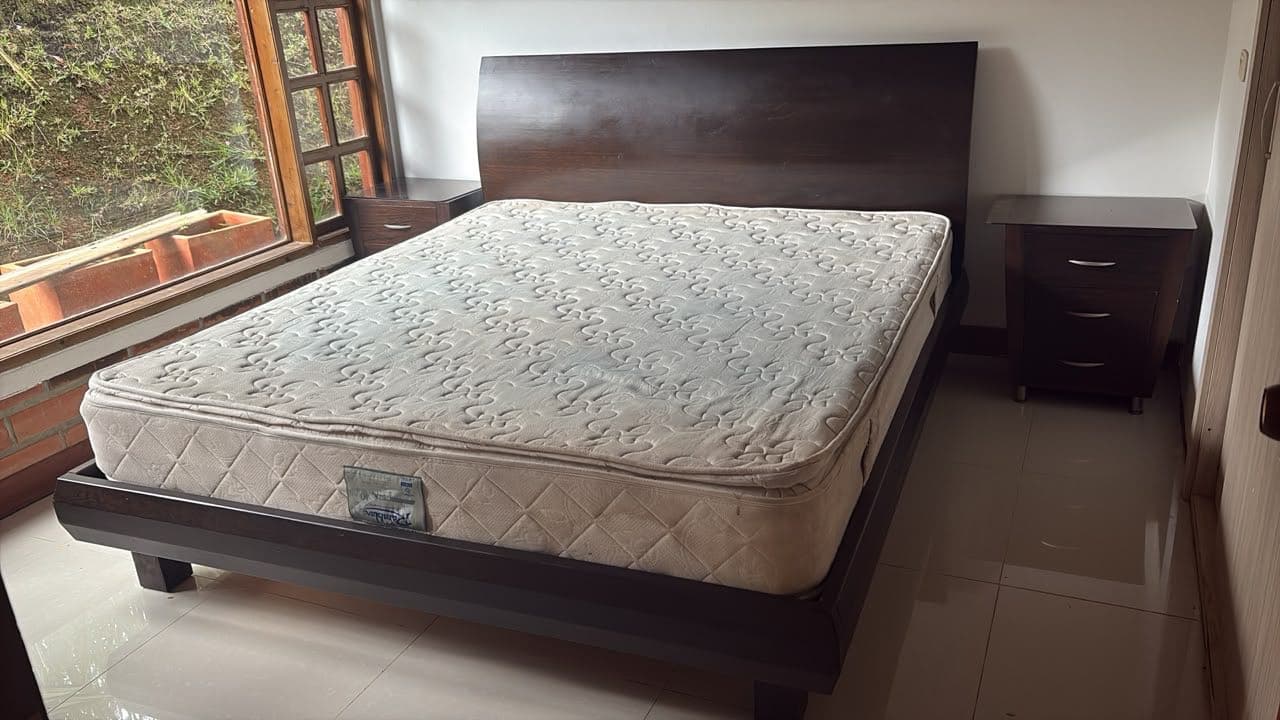 imagen de producto Cama con colchón
