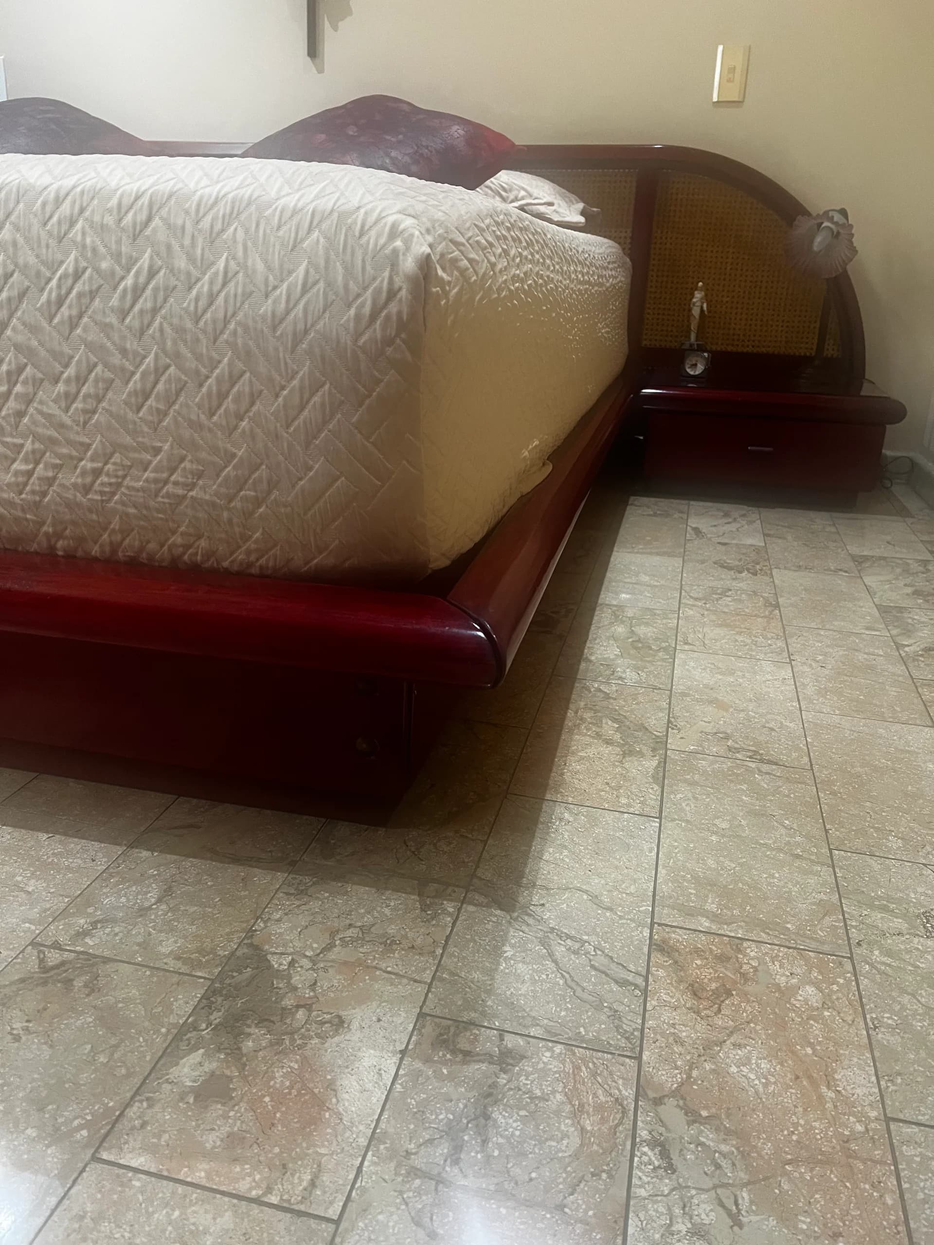 imagen de producto Cama con colchón
