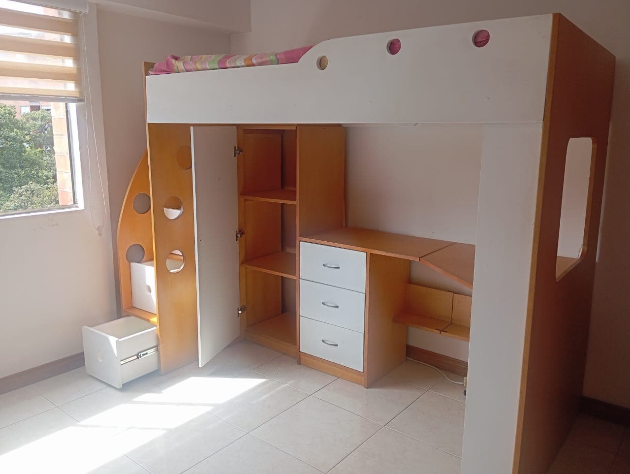 imagen de producto Multifuncional cama, escritorio cajones
