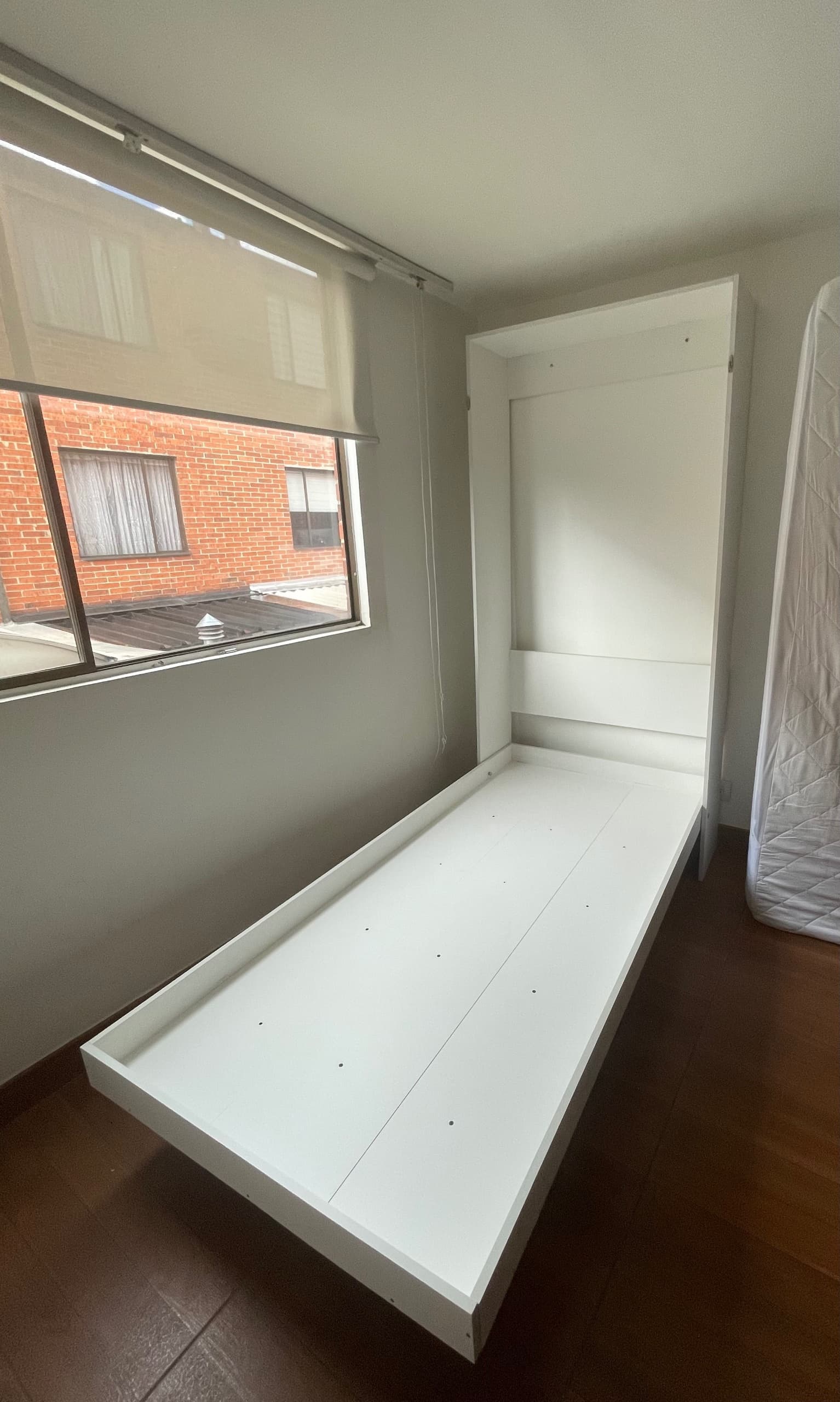 imagen de producto Cama sencilla plegable blanca, incluye colchón