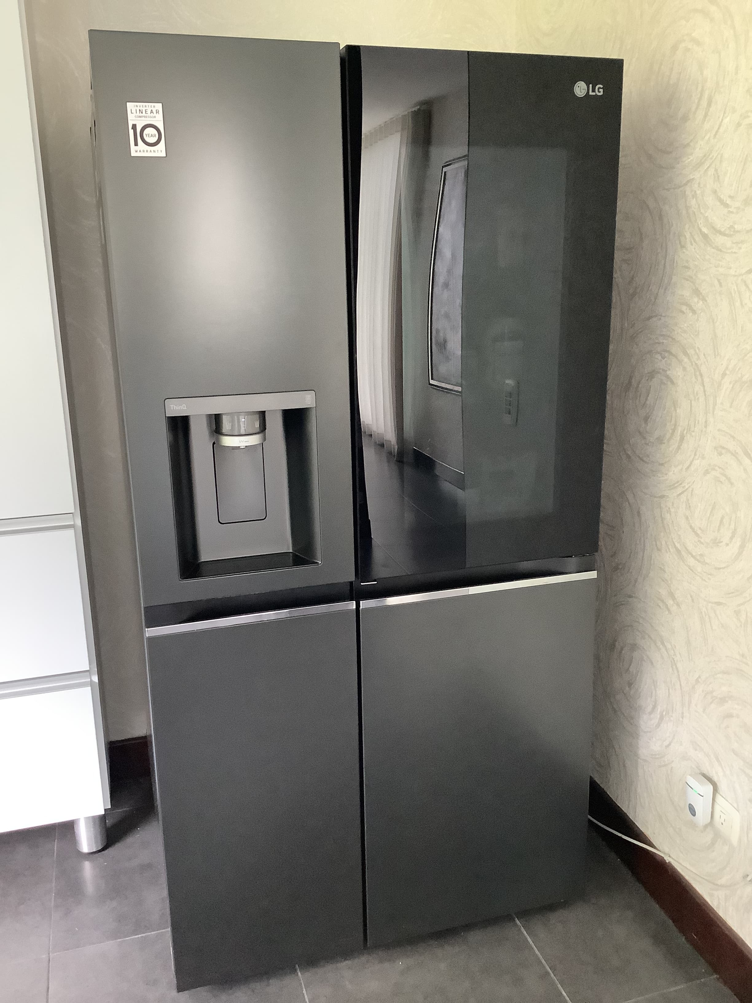 imagen de producto LG ThinQ
