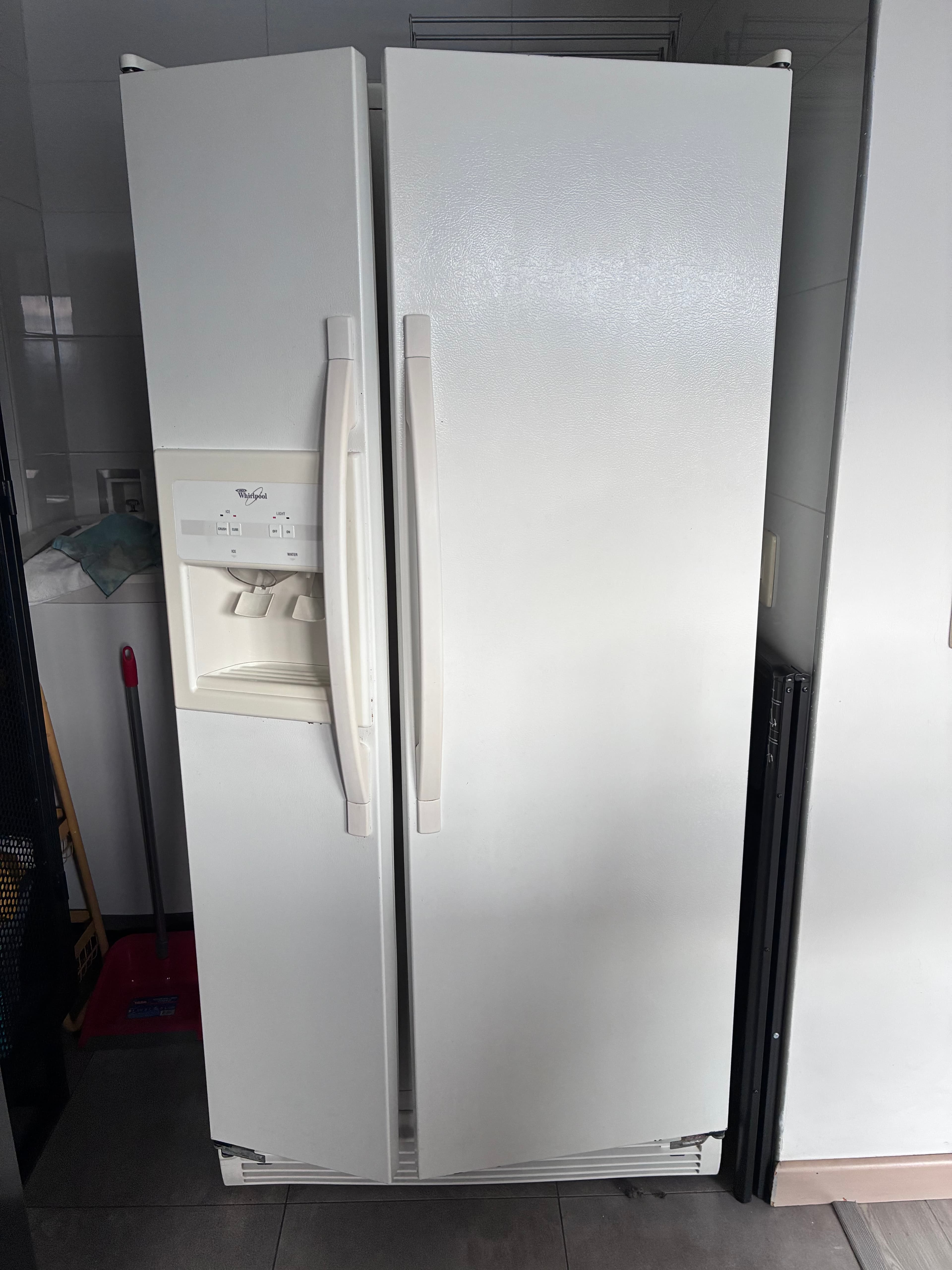 imagen de producto Nevera Whirlpool Side by Side (2 Puertas)