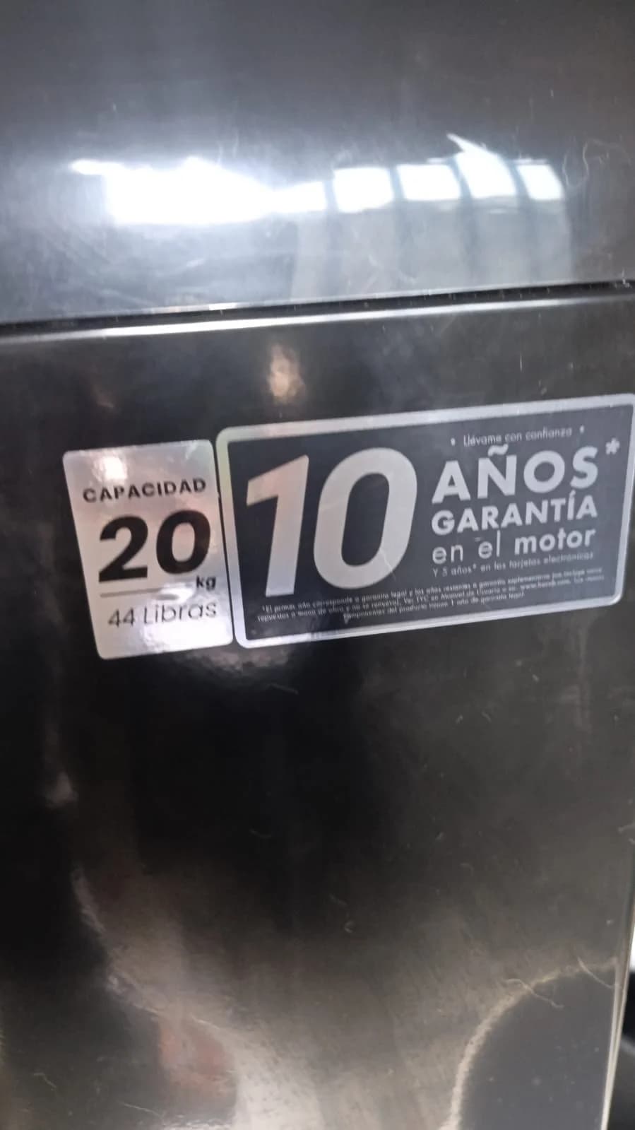 imagen de producto Lavadora negra automática