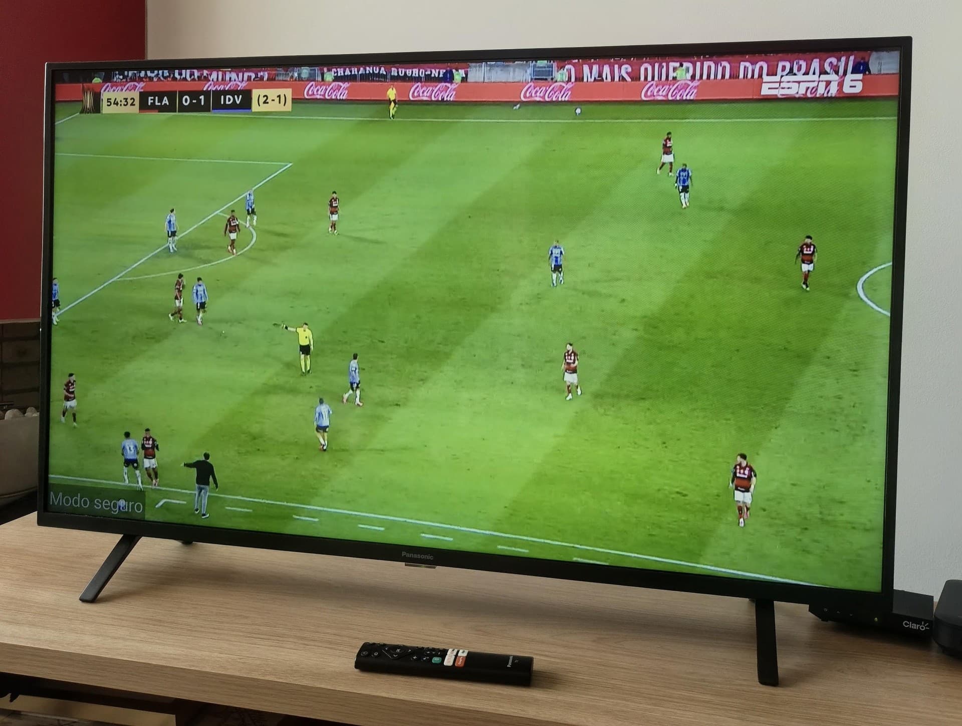 imagen de producto TV PANASONIC TC43HX550H