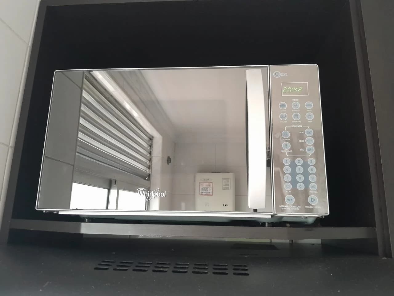 imagen de producto Horno Microondas Whirpool 20l