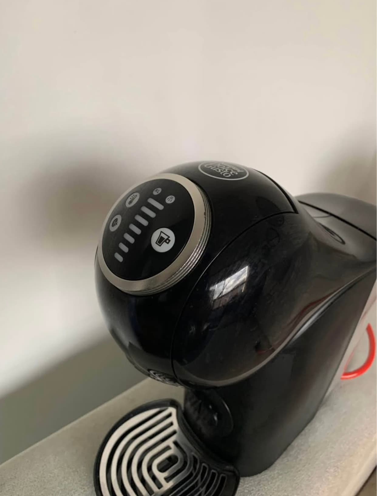 imagen de producto Vendo Cafetera KRUPS DOLCE GUSTO GENIO S Plus