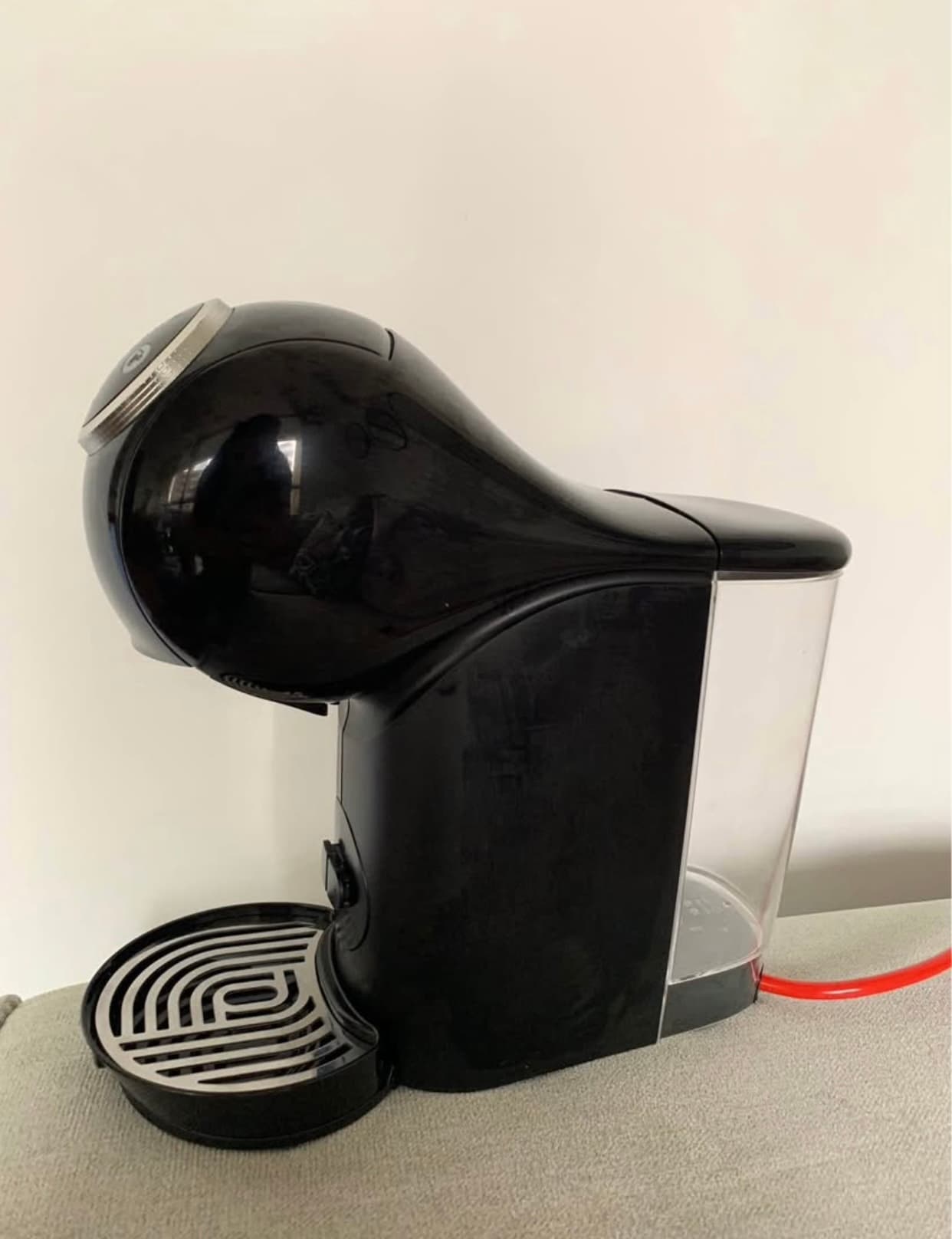 imagen de producto Vendo Cafetera KRUPS DOLCE GUSTO GENIO S Plus