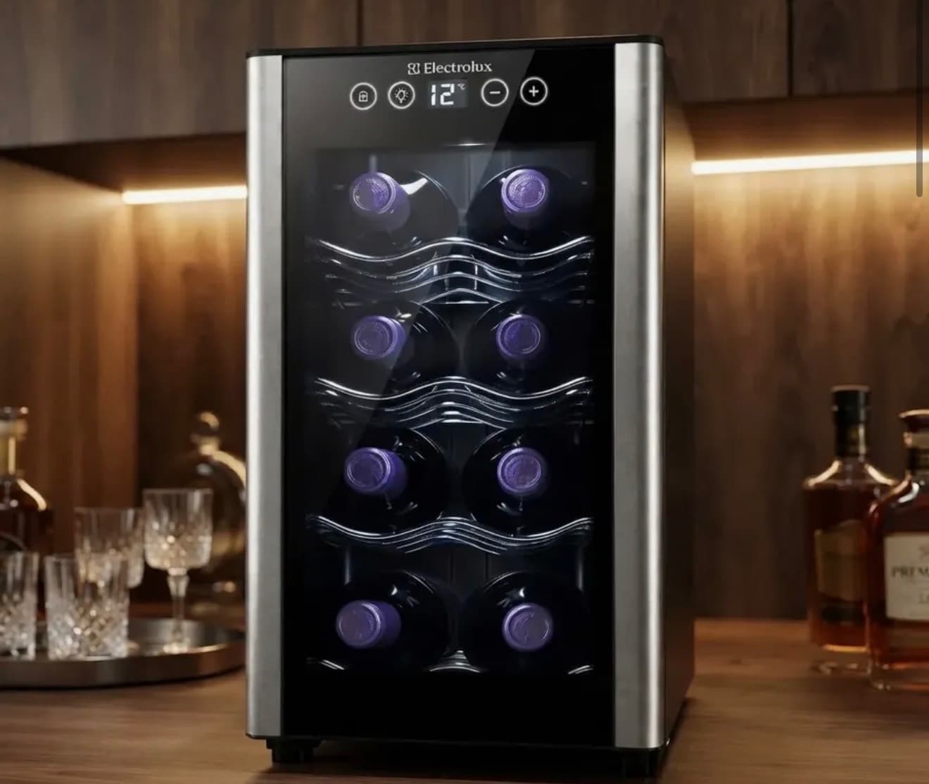 imagen de producto Cava De Vino Electrolux 8 Botellas Negro