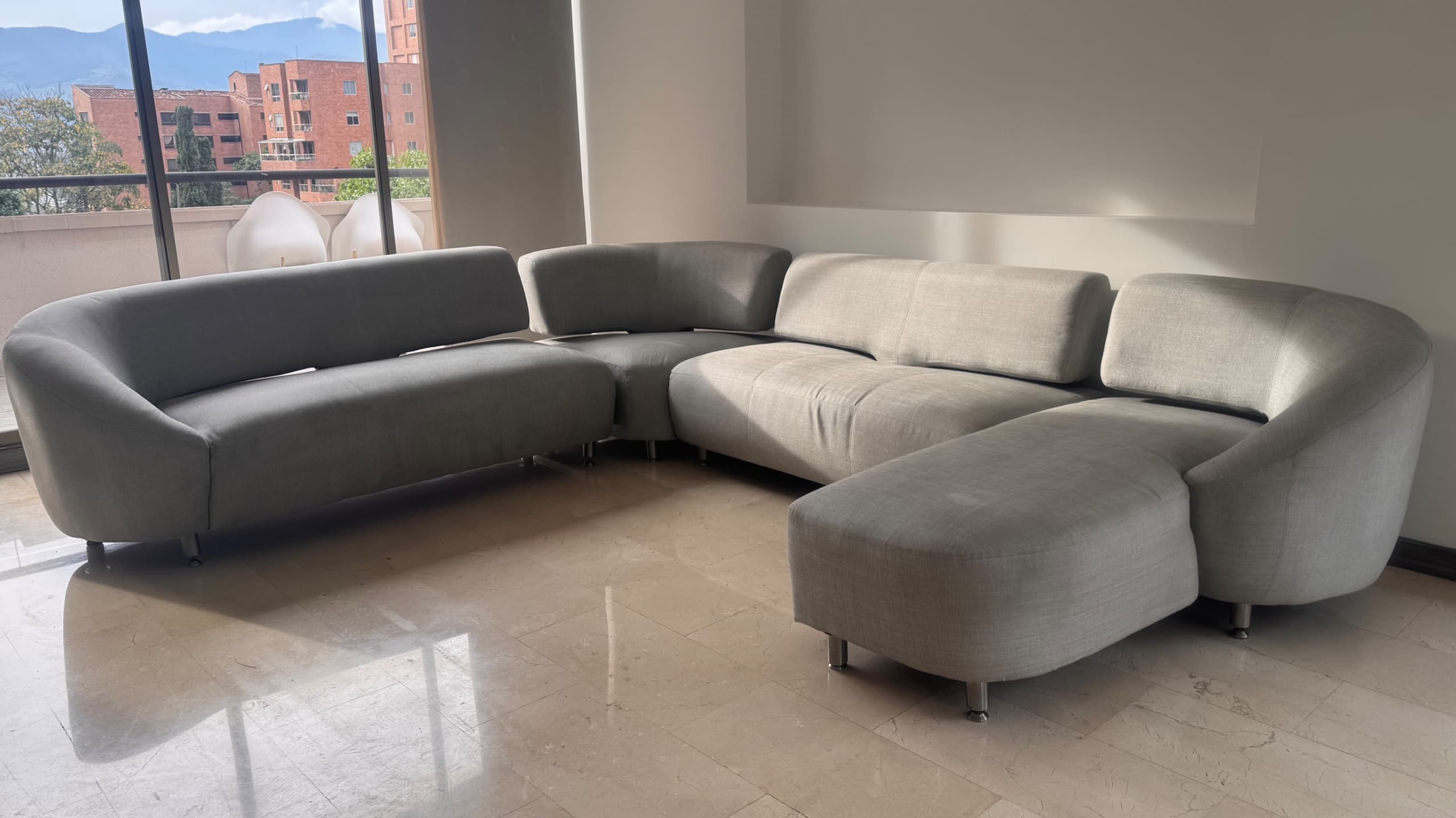 imagen de producto Sofá en L