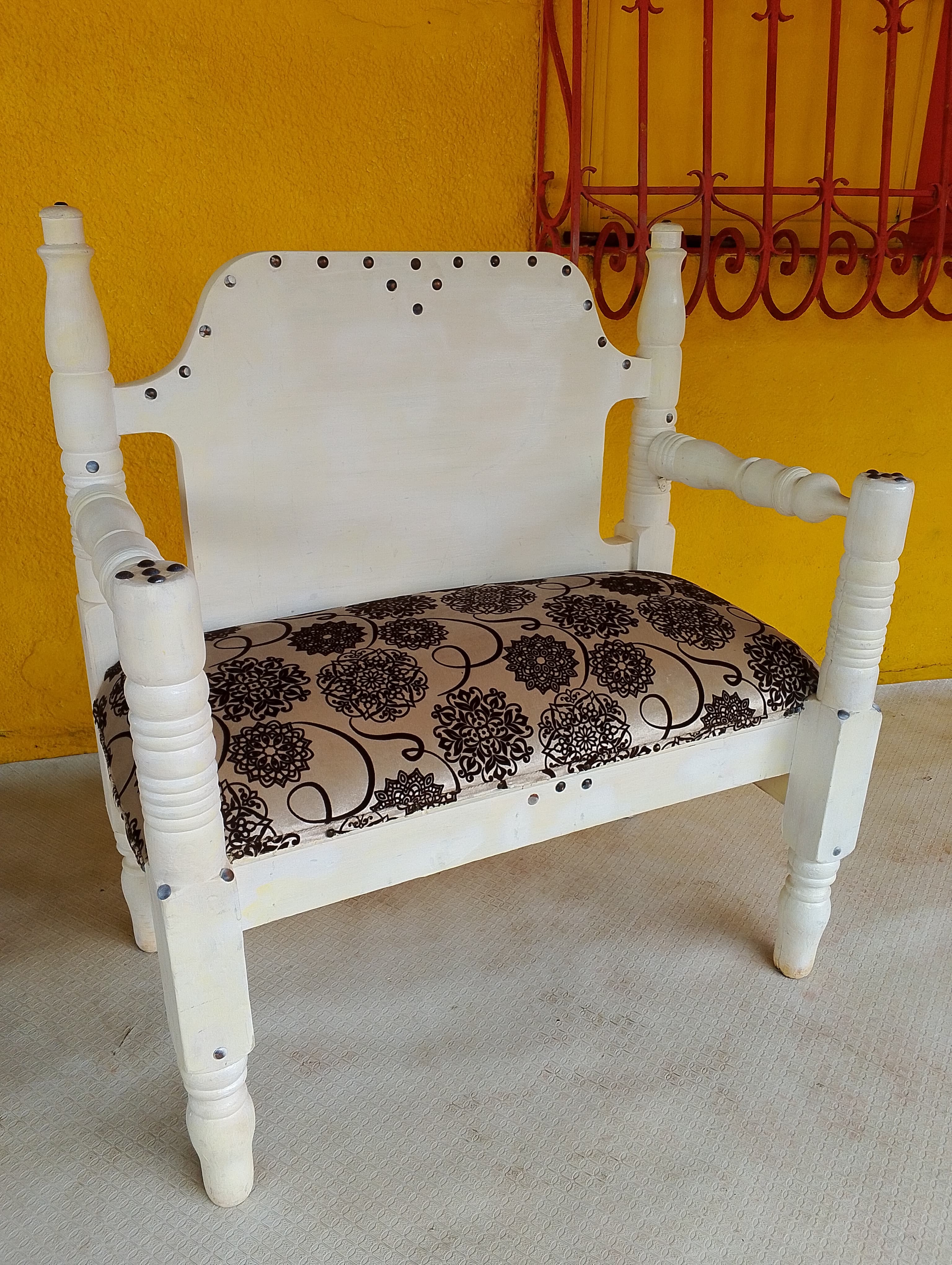 imagen de producto SOFA RUSTICO VINTAGE CEDRO Y JACKARD