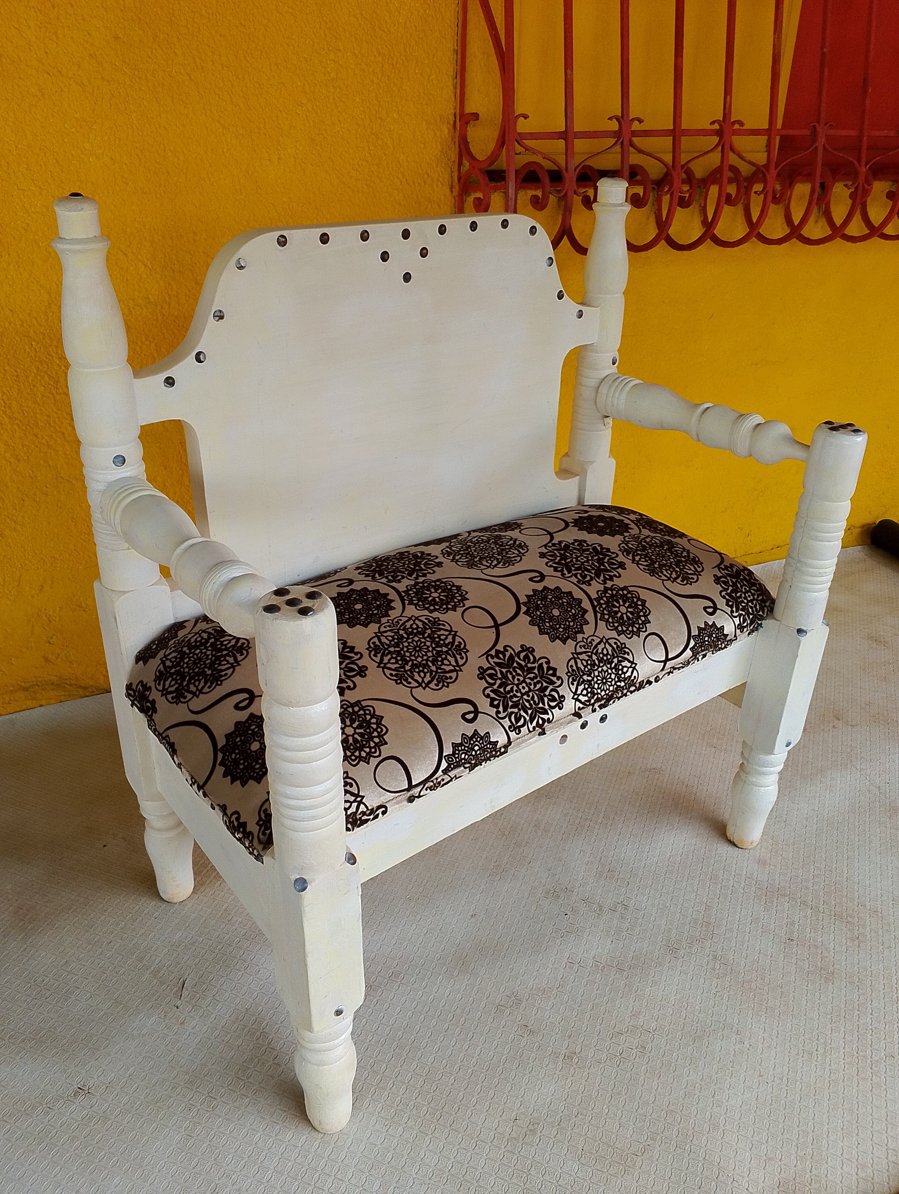 imagen de producto SOFA RUSTICO VINTAGE CEDRO Y JACKARD