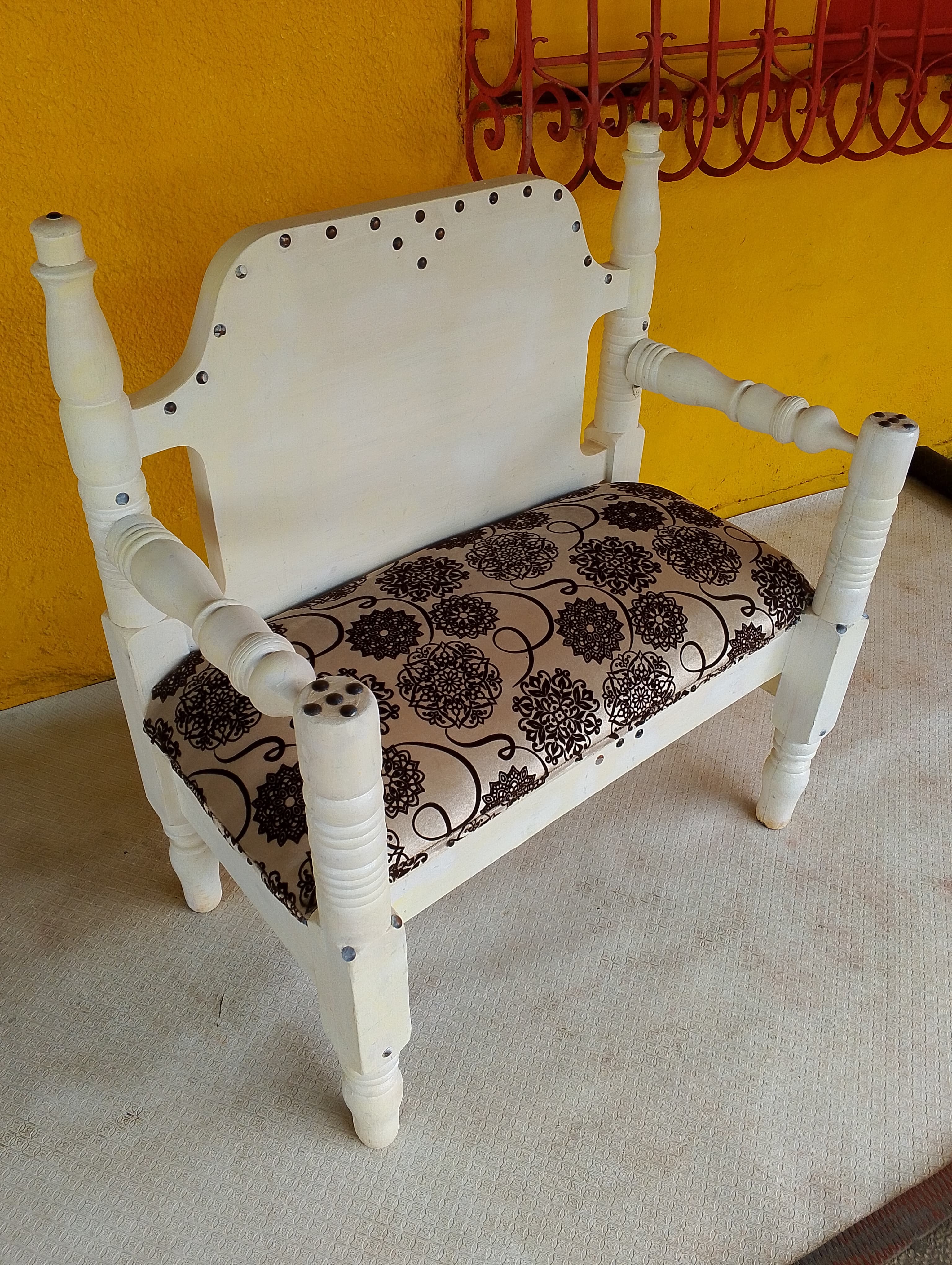 imagen de producto SOFA RUSTICO VINTAGE CEDRO Y JACKARD