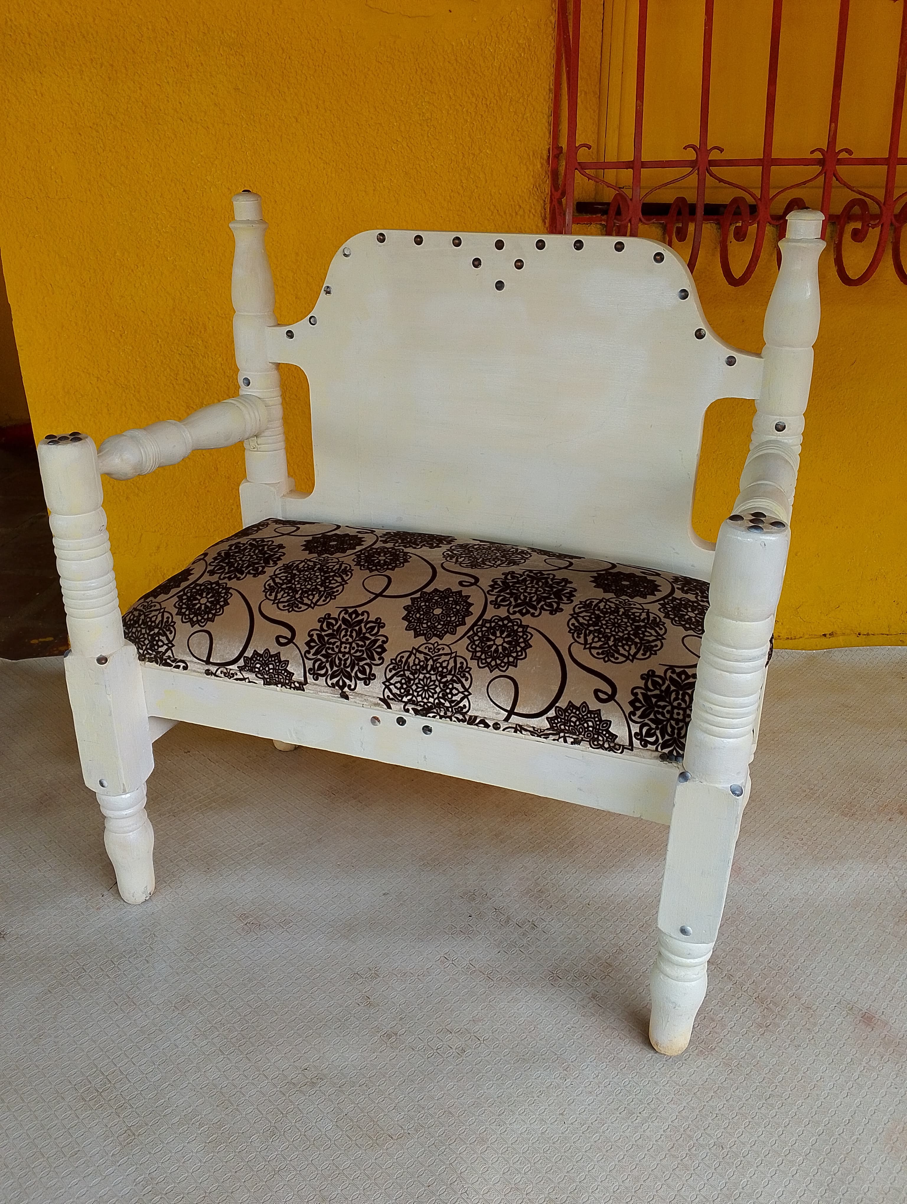 imagen de producto SOFA RUSTICO VINTAGE CEDRO Y JACKARD