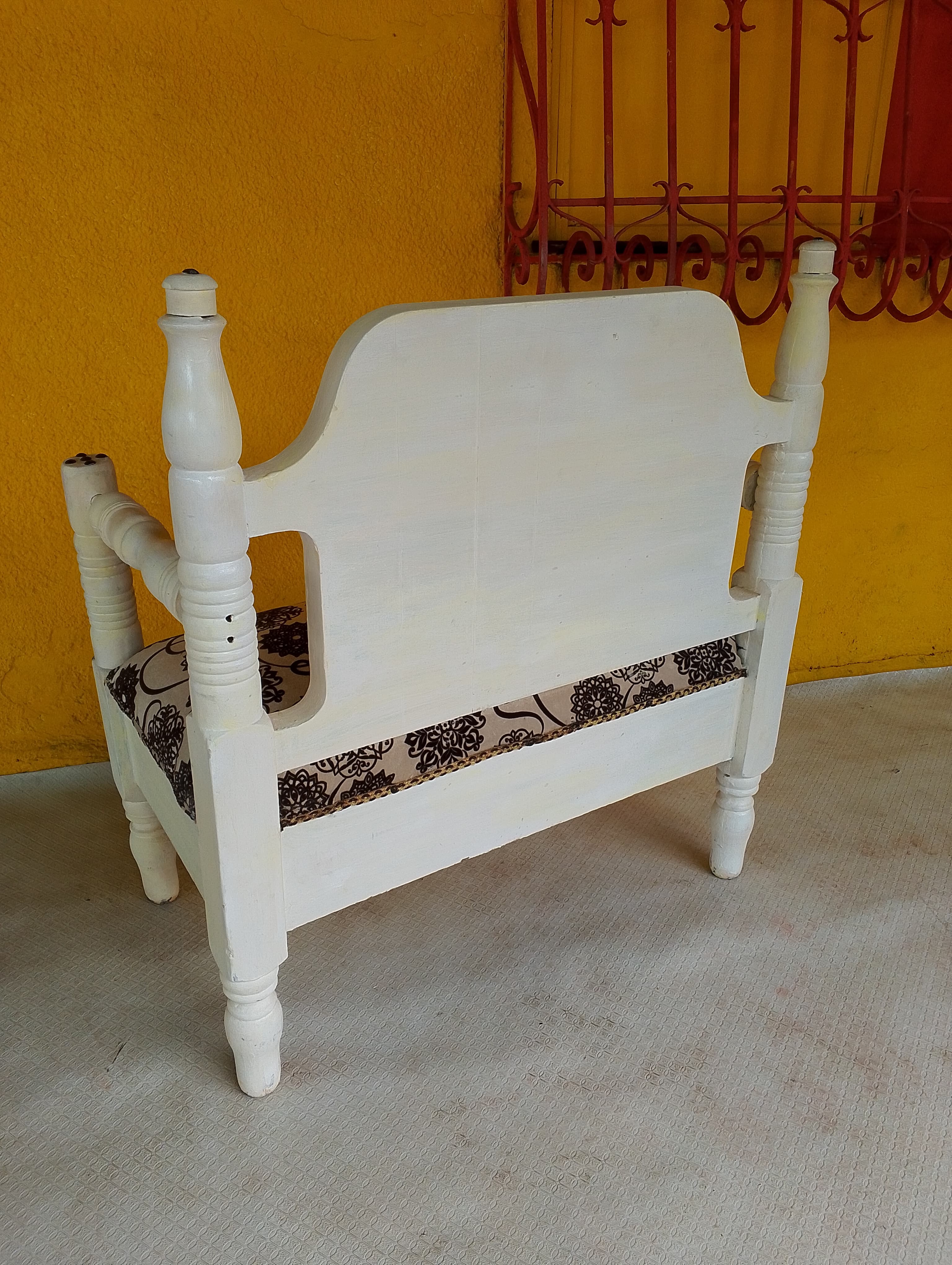 imagen de producto SOFA RUSTICO VINTAGE CEDRO Y JACKARD