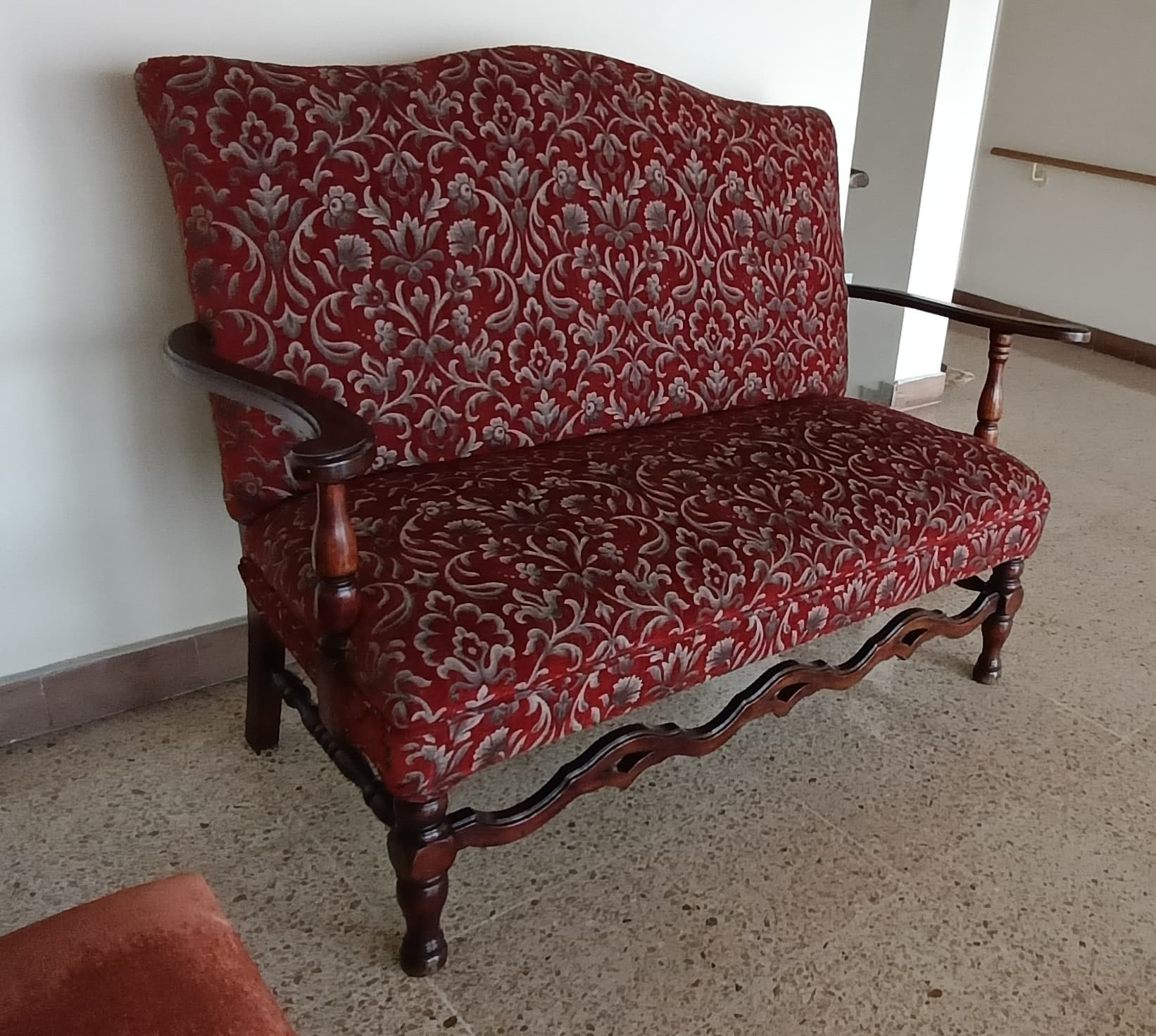imagen de producto juego de sala antiguo