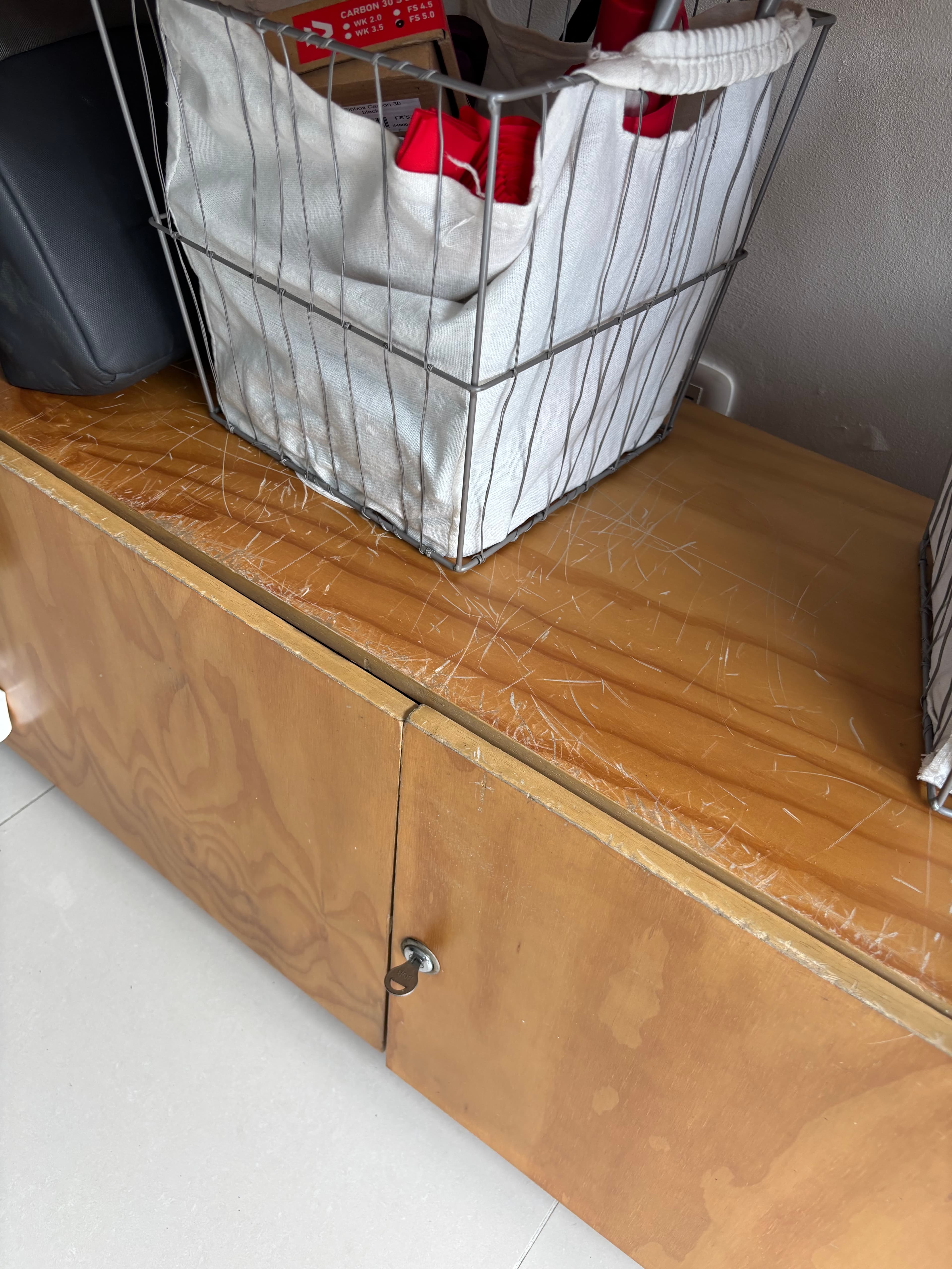 imagen de producto Moderns estantería en madera y metal