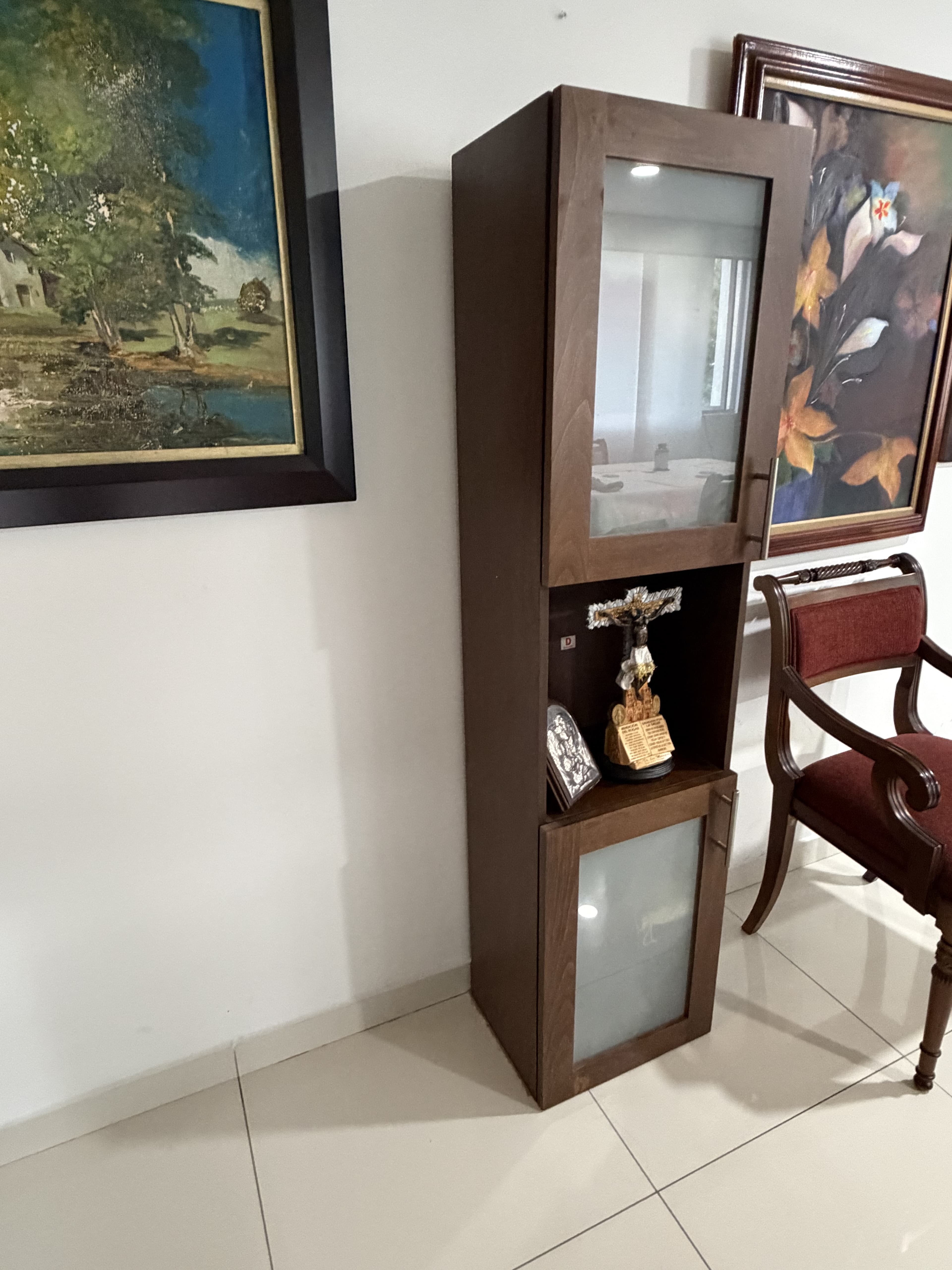 imagen de producto Mueble para organizar y guardar manteles o linos