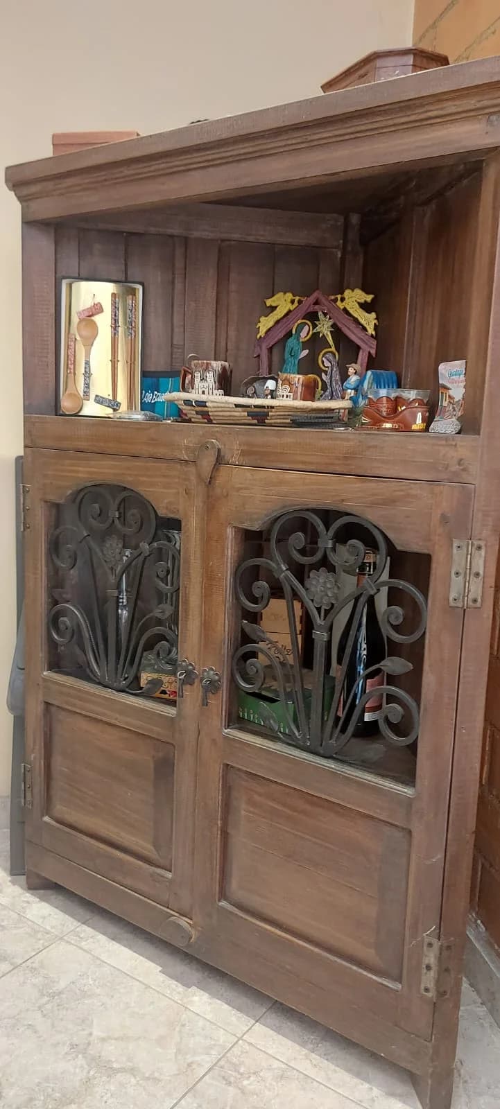 imagen de producto Mueble esquinero de TV en madera rústica