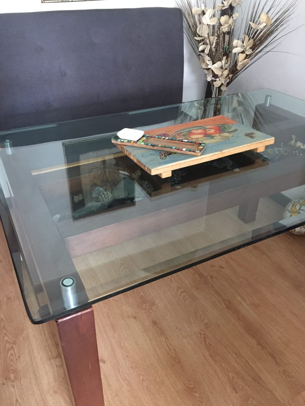 imagen de producto Mesa de Comedor en madera flor morado