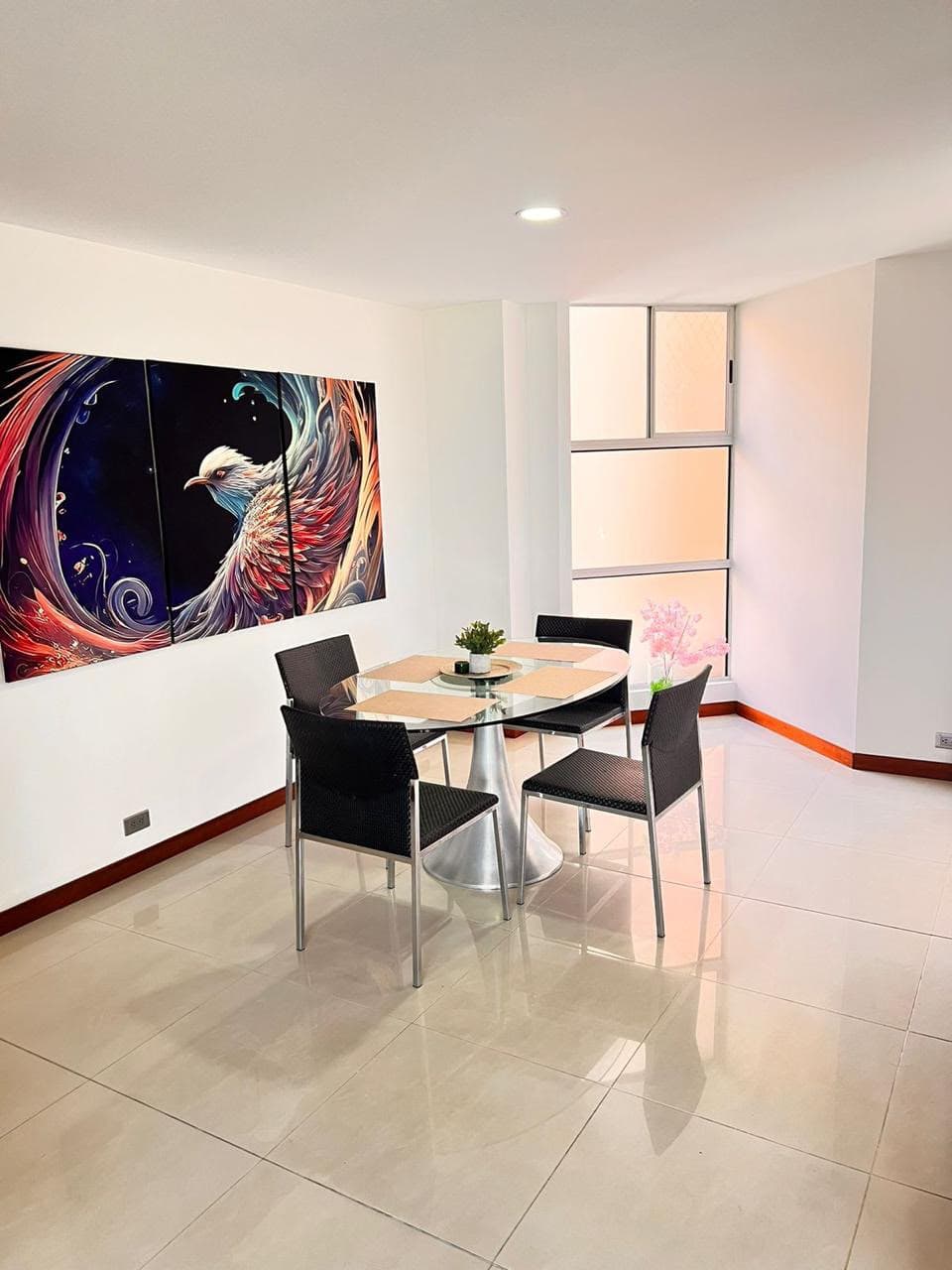 imagen de producto Hermoso Comedor vidrio de buen calibre