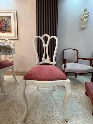 imagen de producto COMEDOR CLÁSICO EN CEDRO ROJO DE 6 PUESTOS