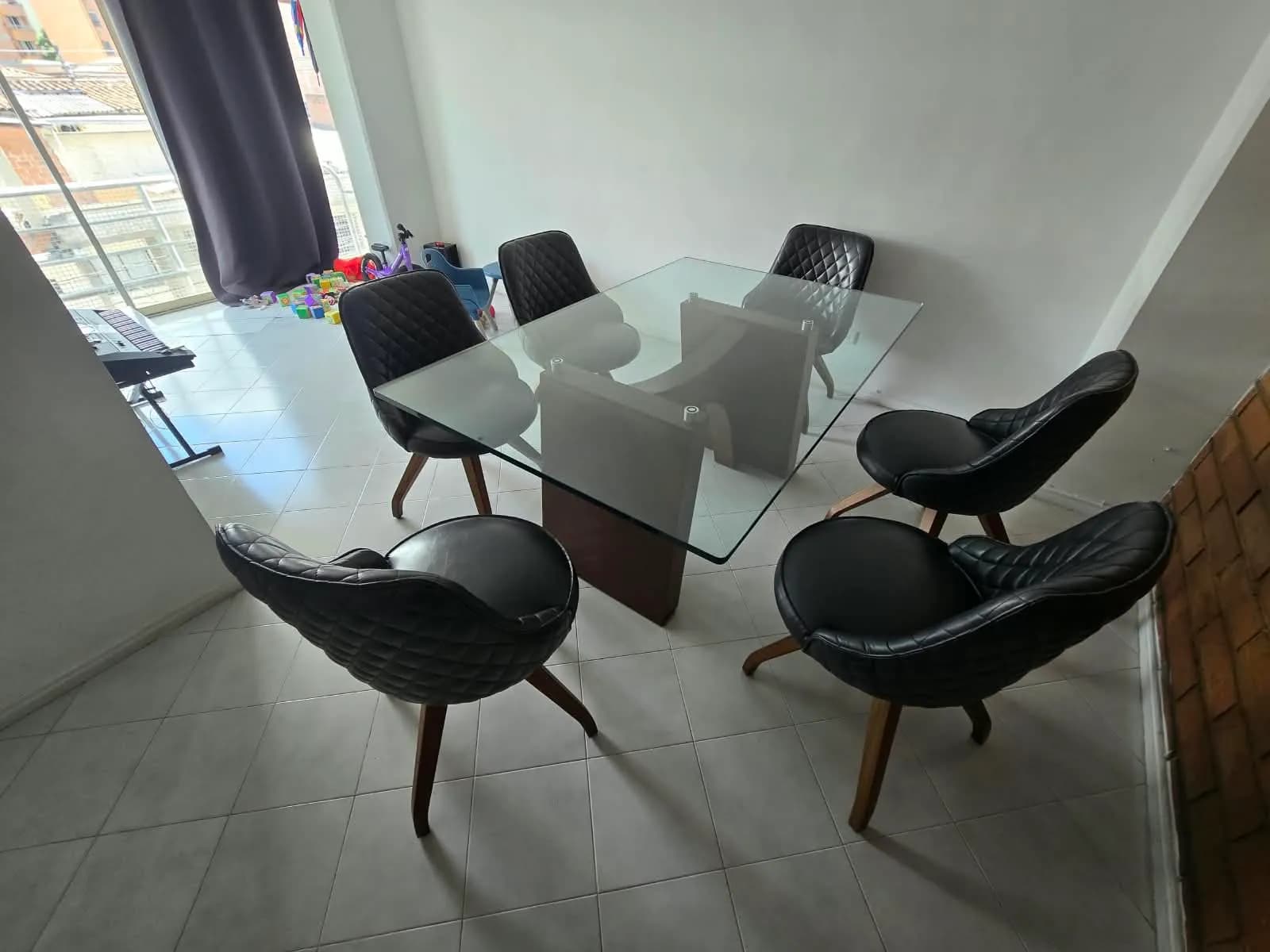 imagen de producto Comedor de 6 puestos