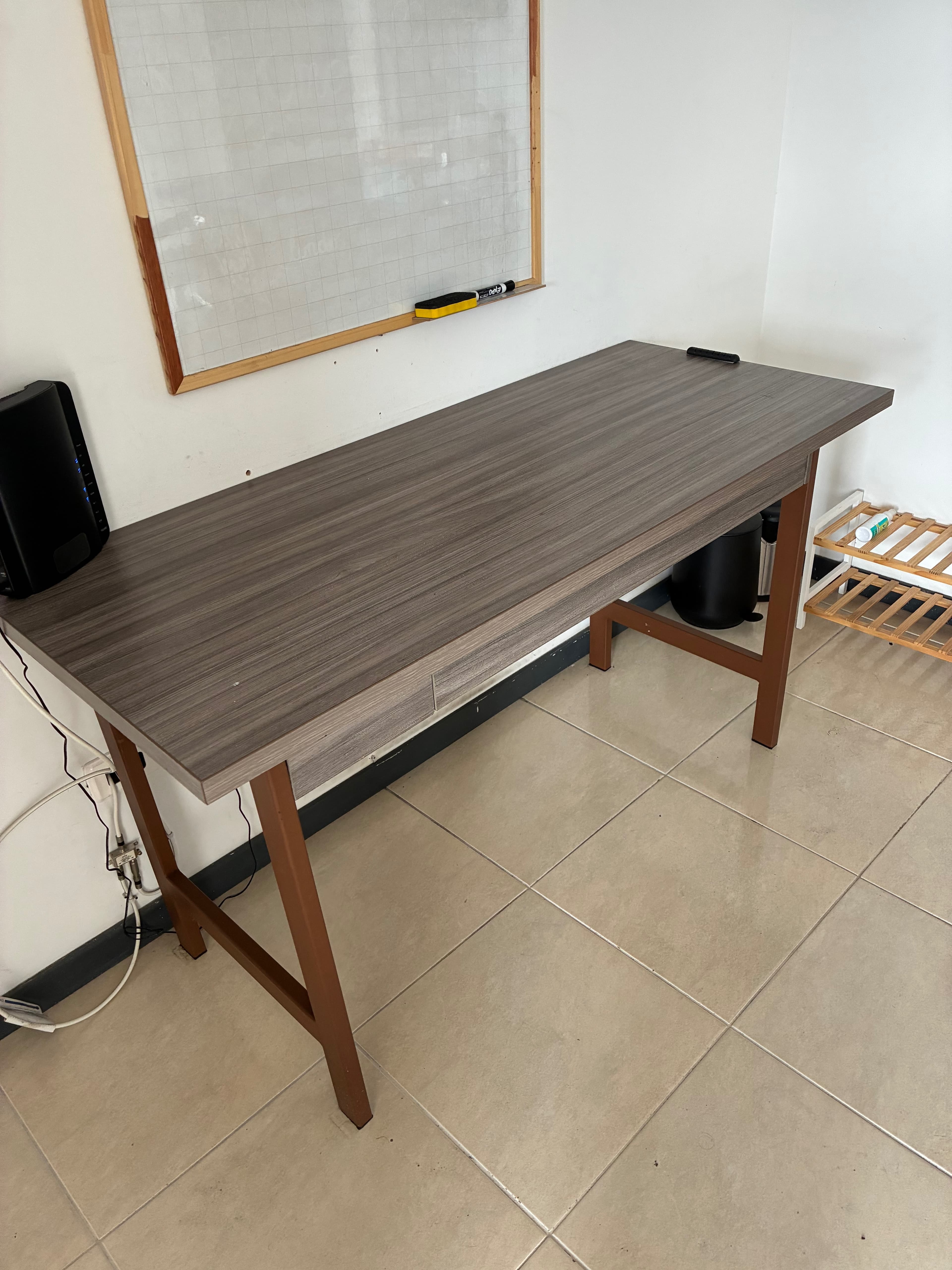 imagen de producto Mesa / Escritorio con cajón