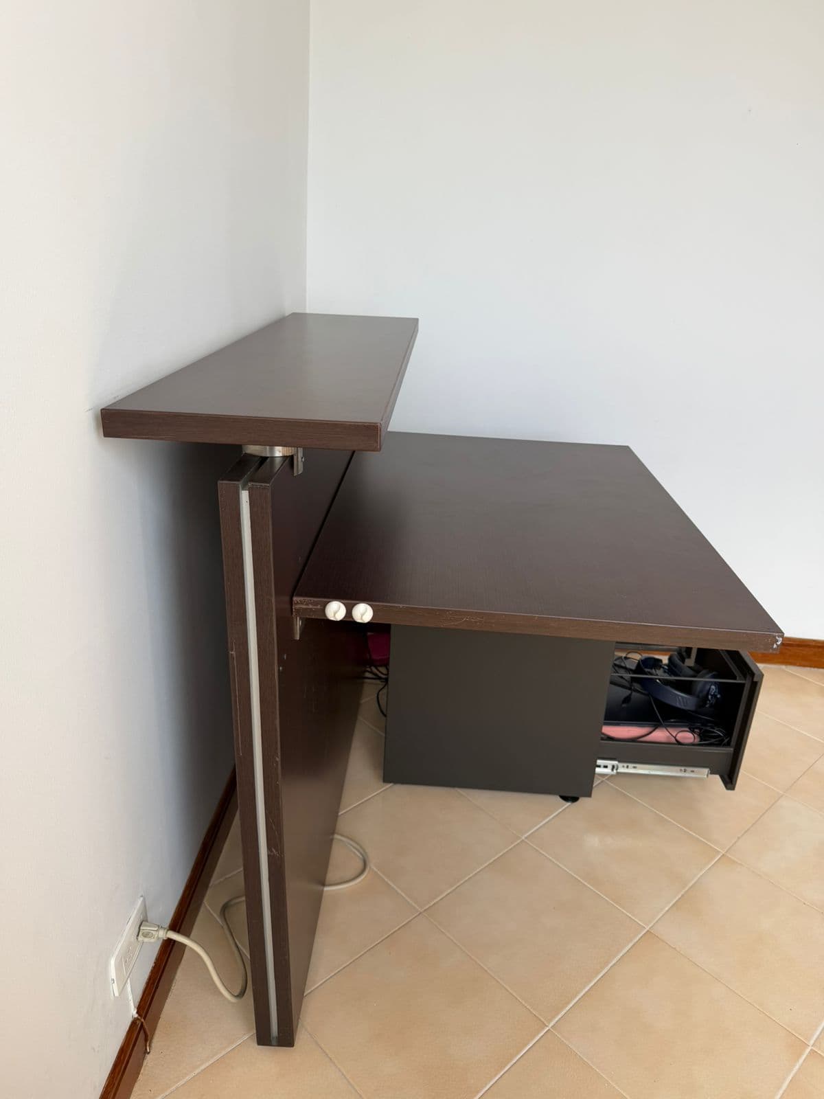imagen de producto Escritorio en perfecto estado