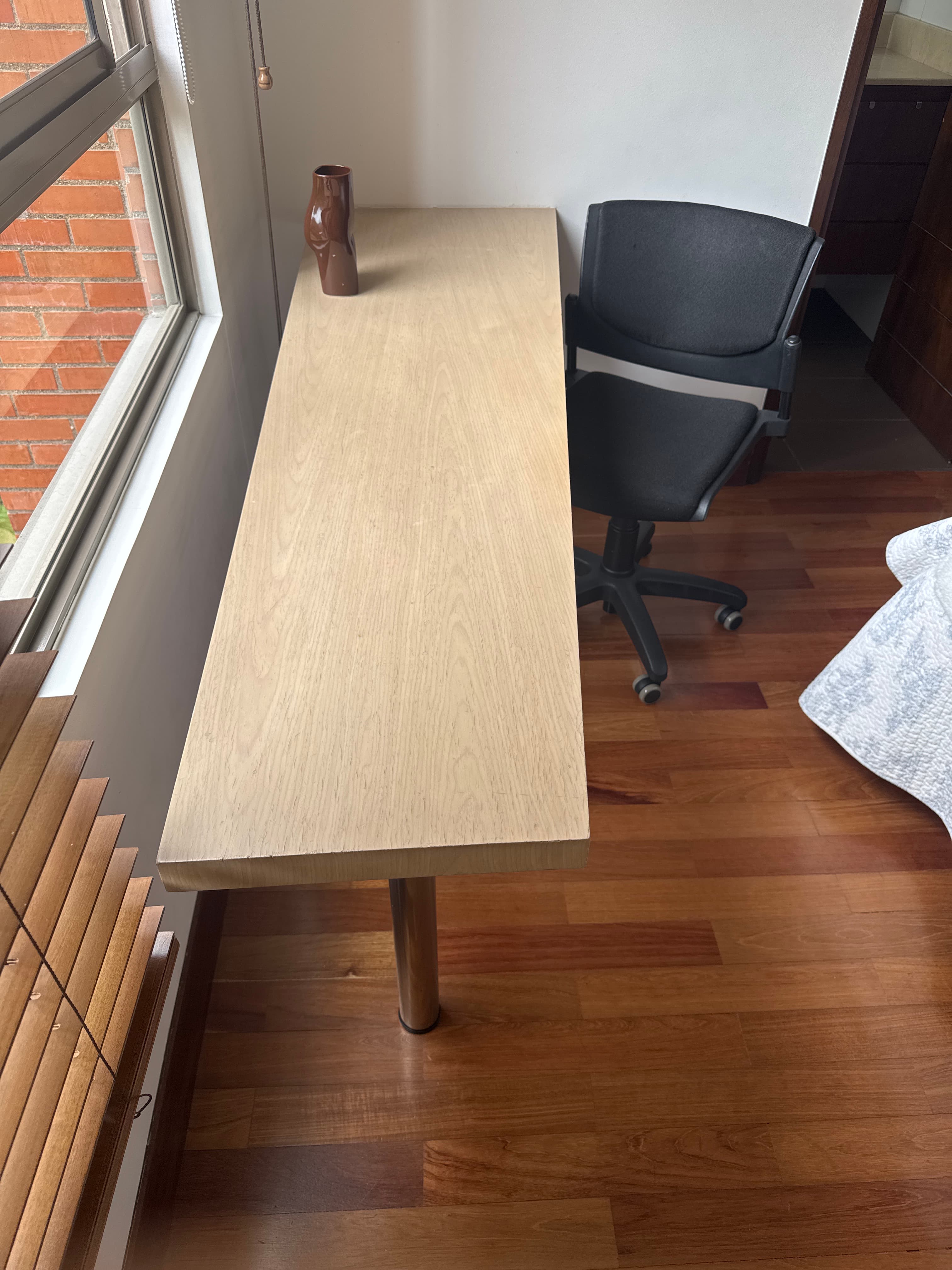 imagen de producto Escritorio + silla