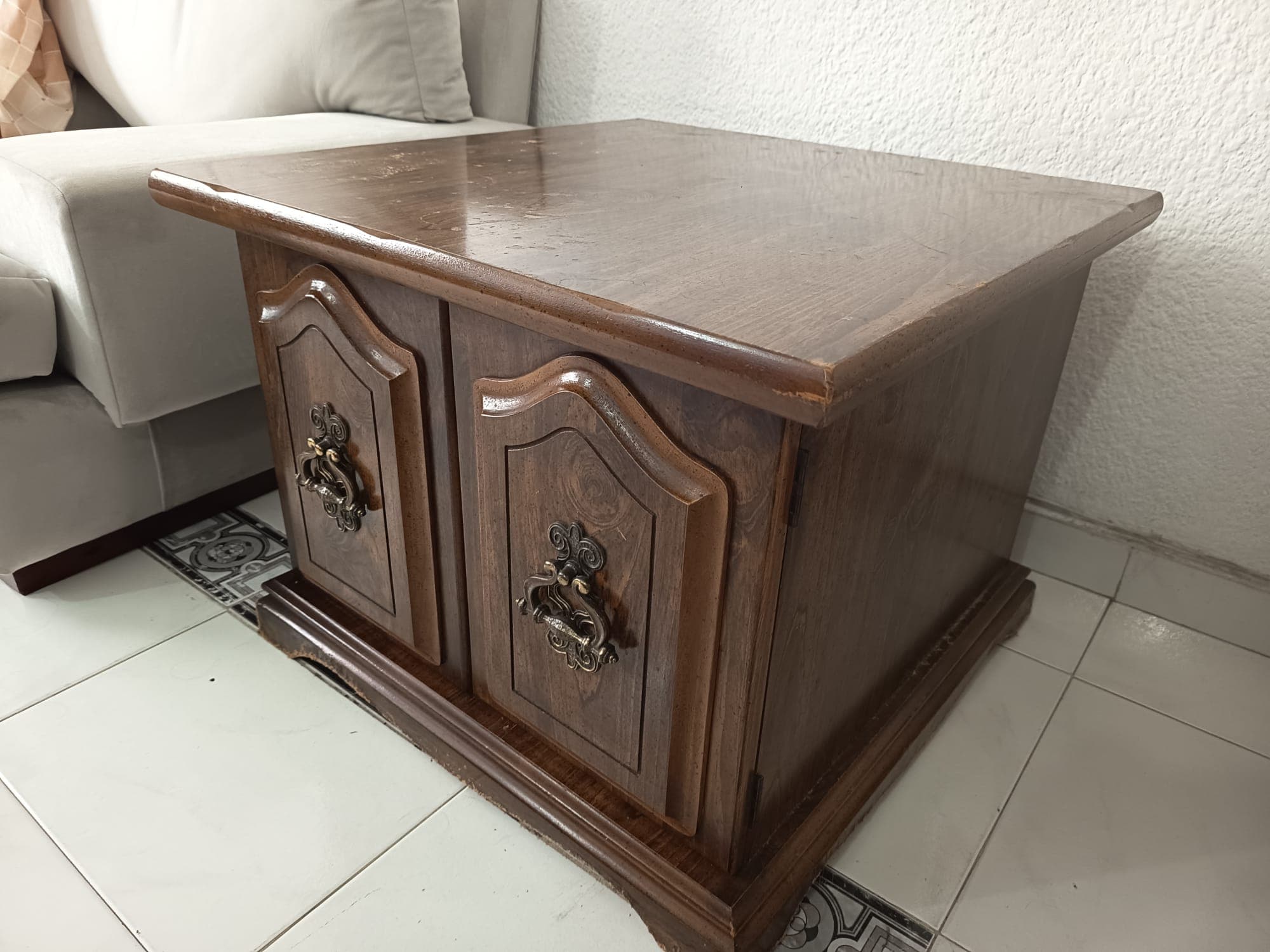 imagen de producto Mesa Auxiliar (2) en madera maciza