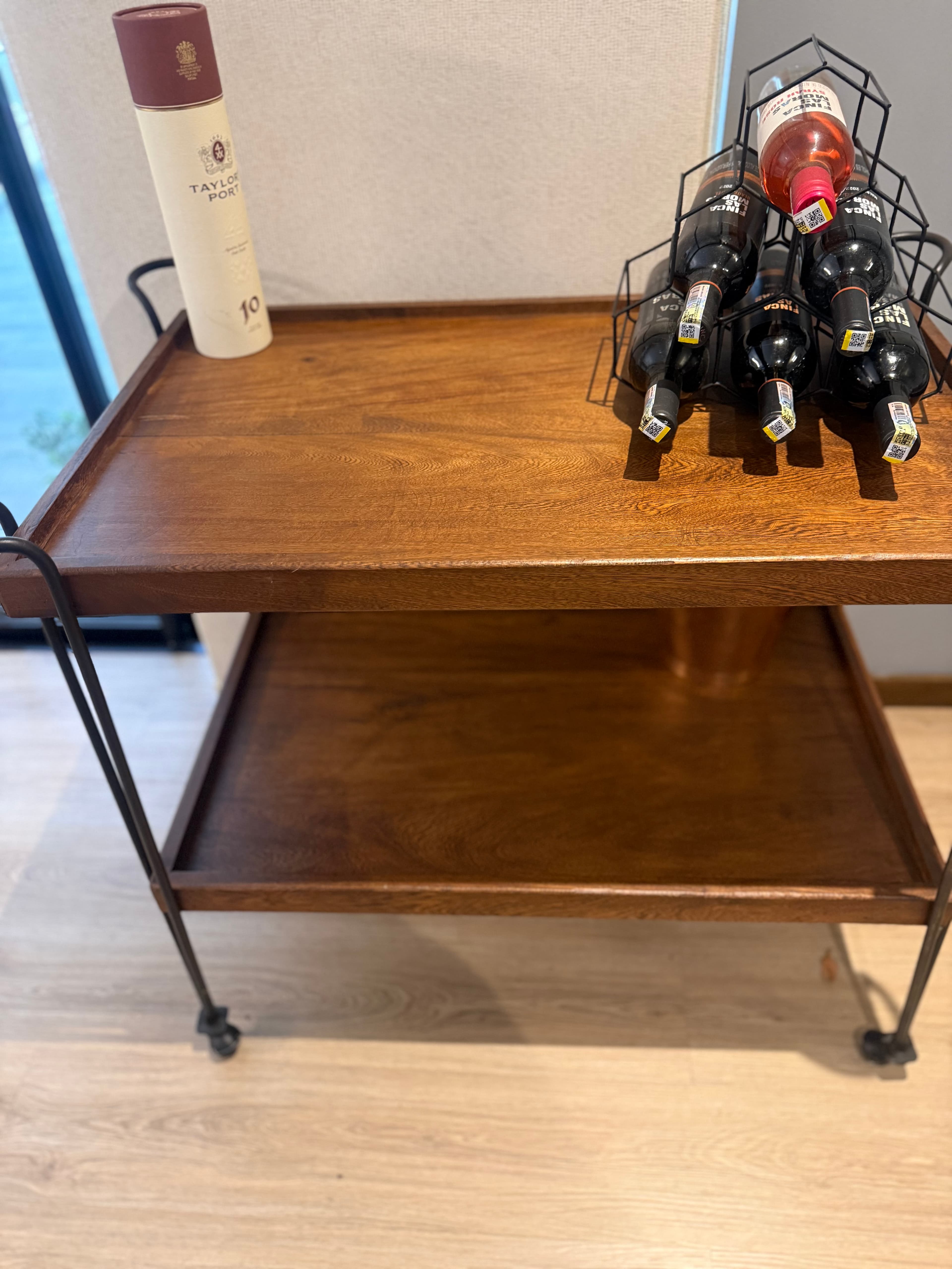 imagen de producto Mesa Auxiliar