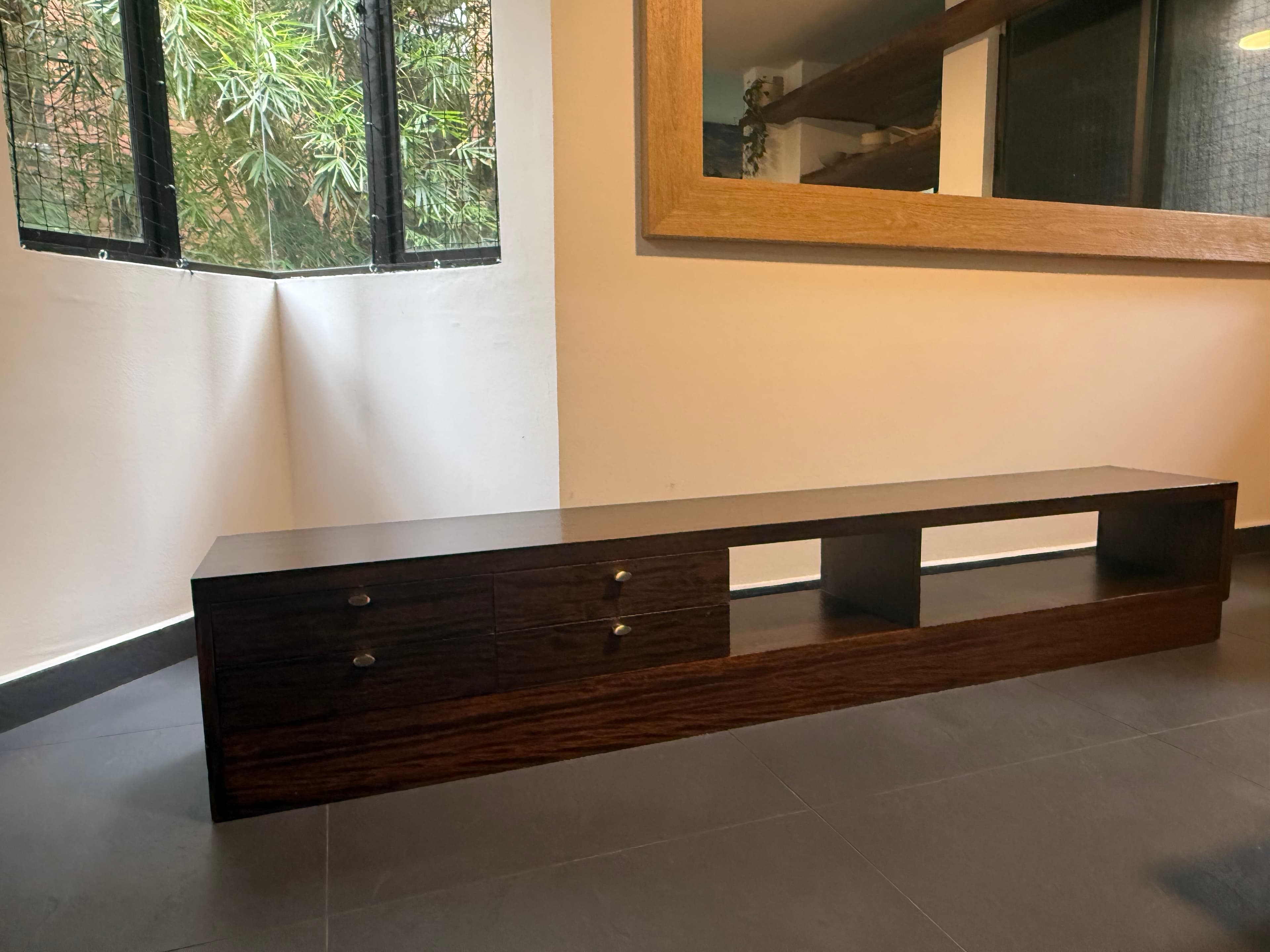 imagen de producto Mesa auxiliar o mueble de TV